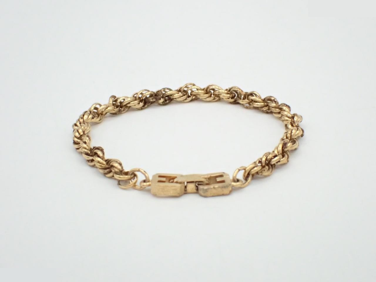 Other lines: Precious metal bracelets and bangles (metal), wrist circumference approximately 17 cm. — view 2