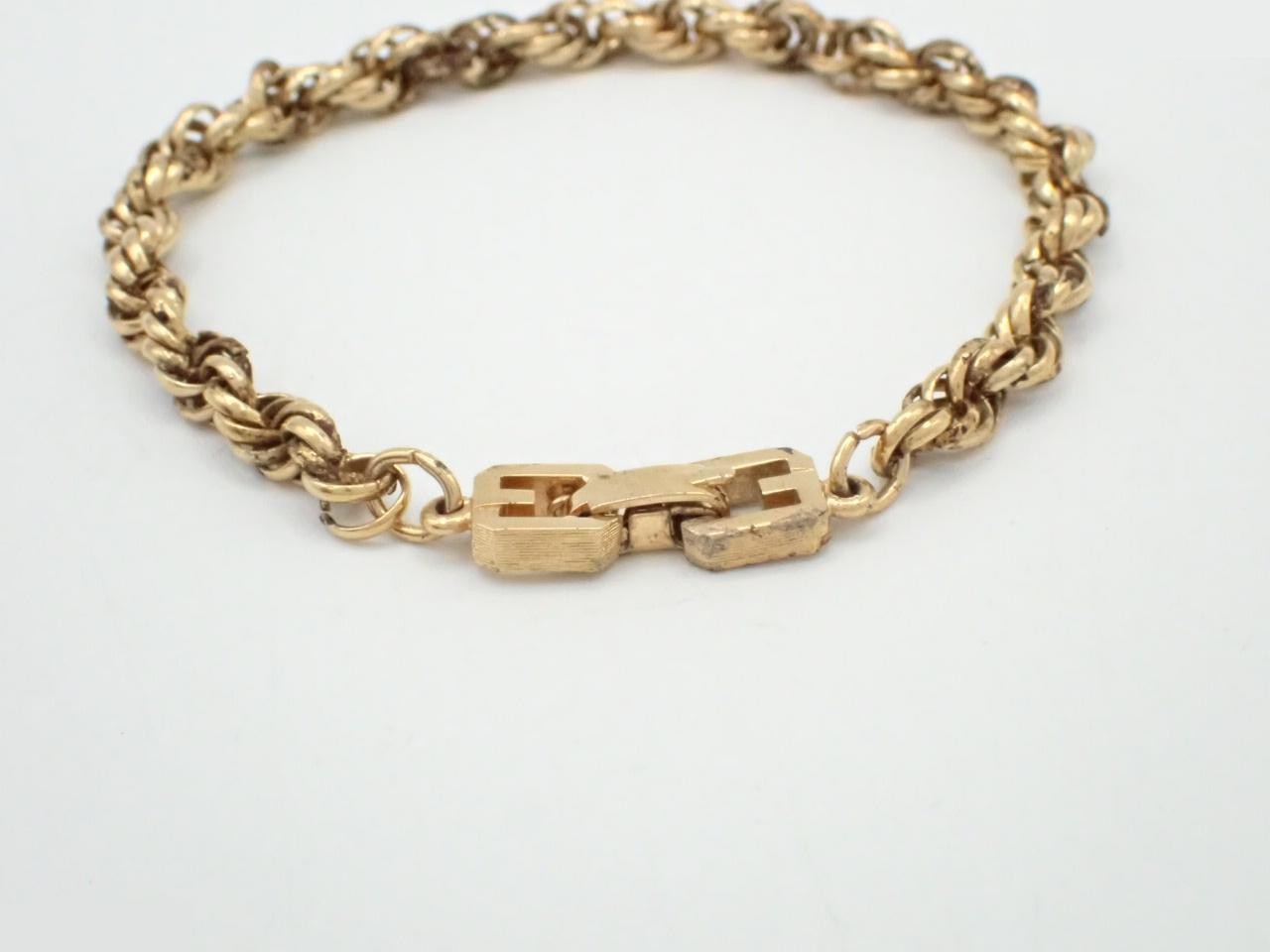 Other lines: Precious metal bracelets and bangles (metal), wrist circumference approximately 17 cm. — view 3