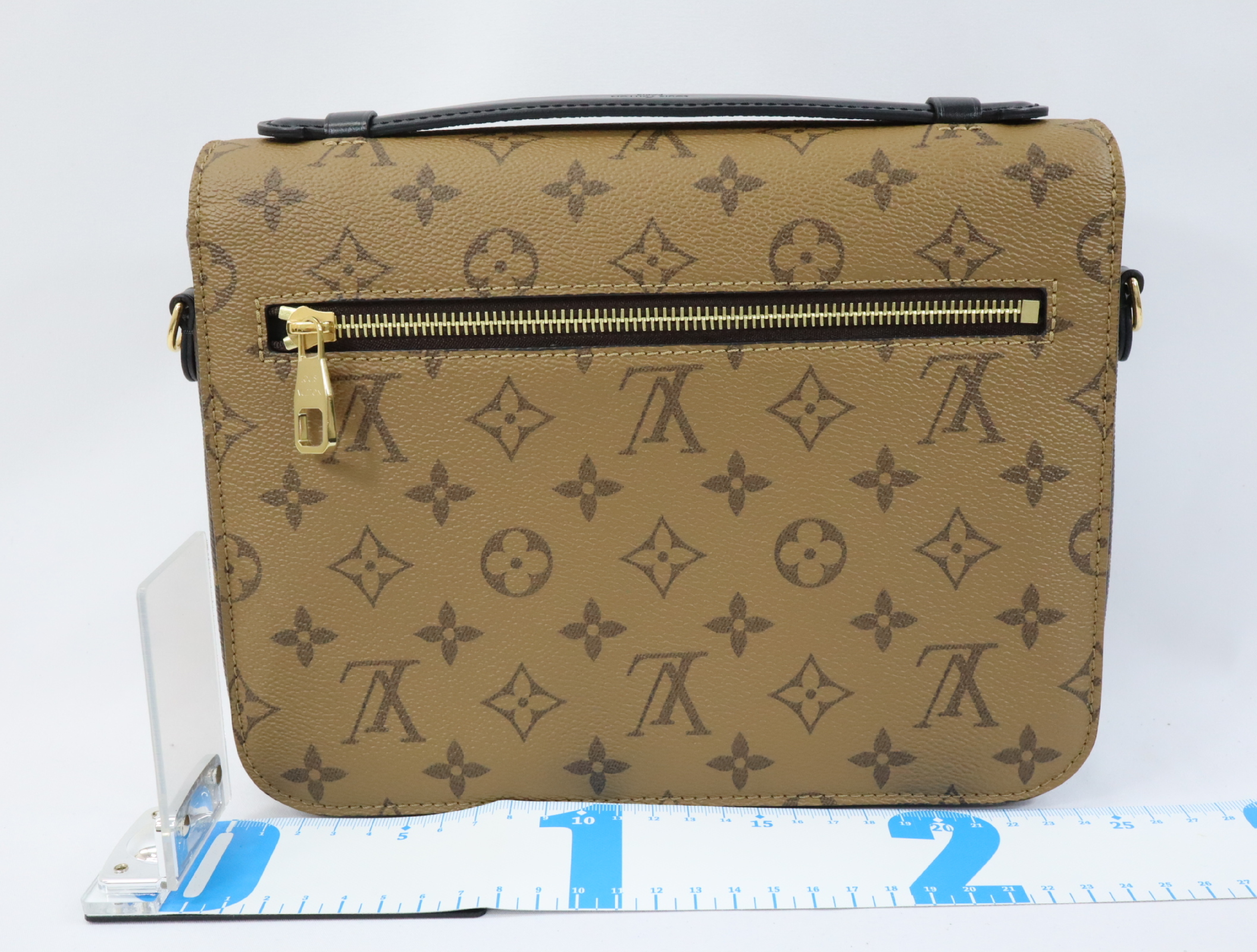Monogram Reverse Pochette Metis MM M44876 (RFID detected) Shoulder Bag — view 2