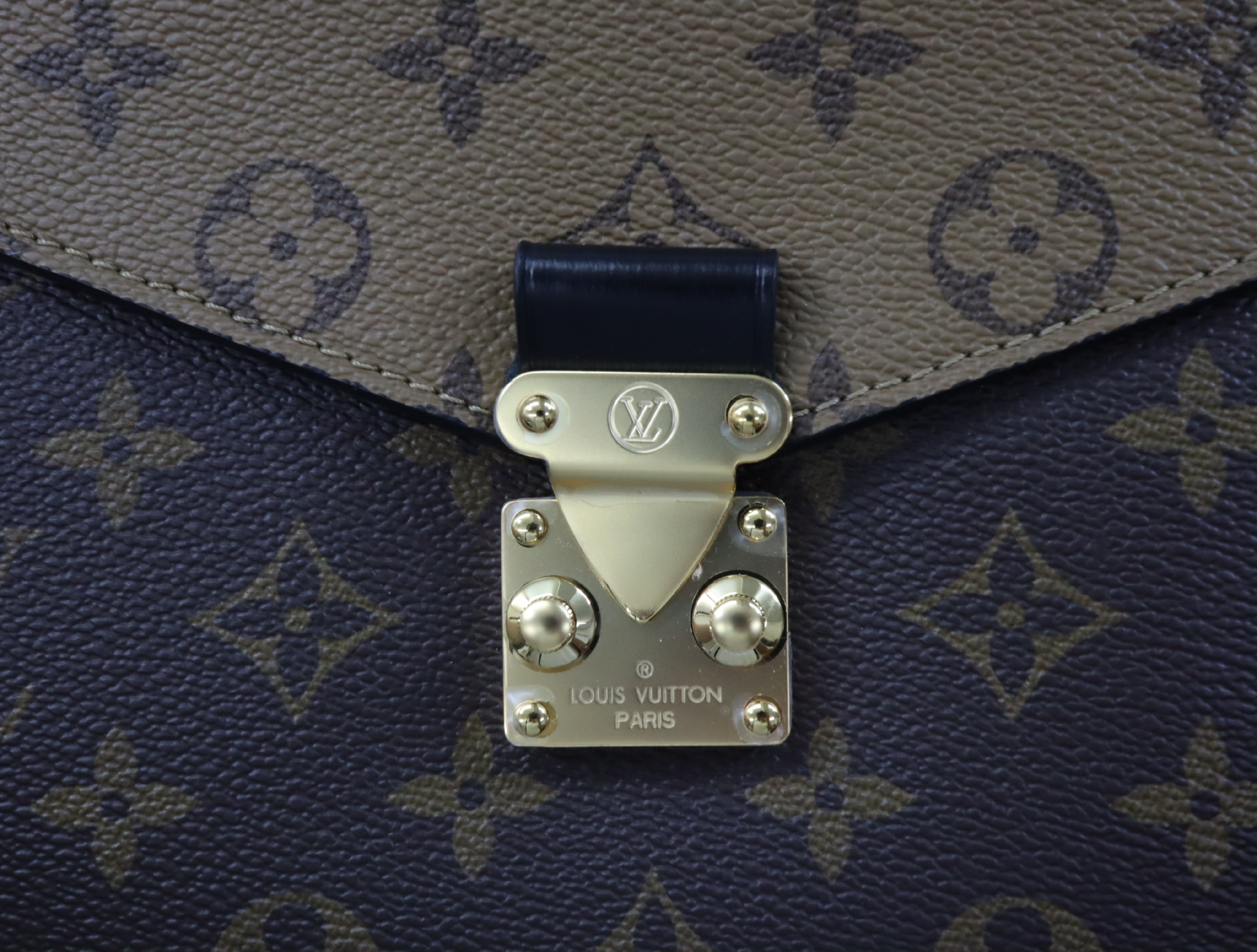 Monogram Reverse Pochette Metis MM M44876 (RFID detected) Shoulder Bag — view 12
