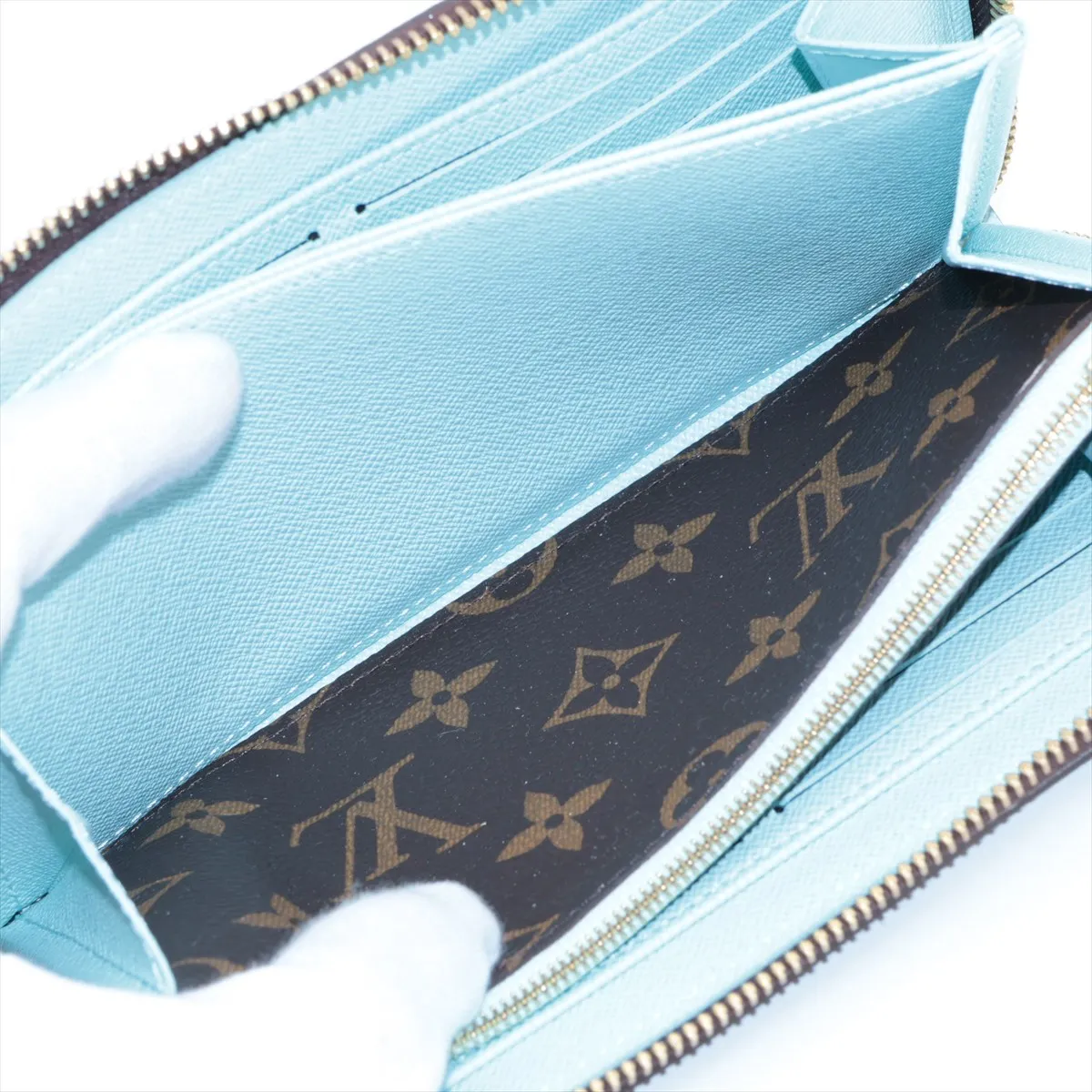 Monogram Vivienne Zippy Wallet M12223 Azure Frost Round Zip Wallet RFID Reactive — view 7