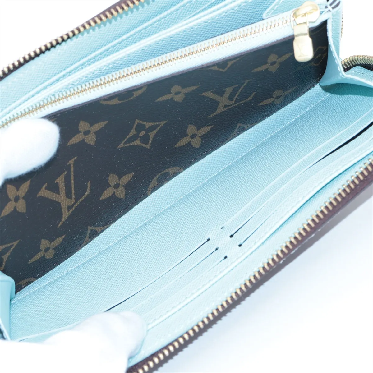 Monogram Vivienne Zippy Wallet M12223 Azure Frost Round Zip Wallet RFID Reactive — view 8