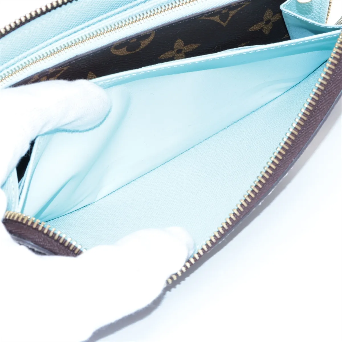 Monogram Vivienne Zippy Wallet M12223 Azure Frost Round Zip Wallet RFID Reactive — view 9
