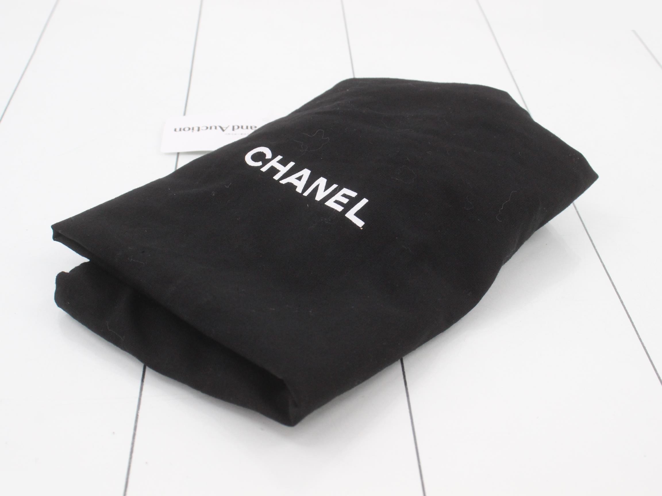 Classic Chain Clutch — view 7