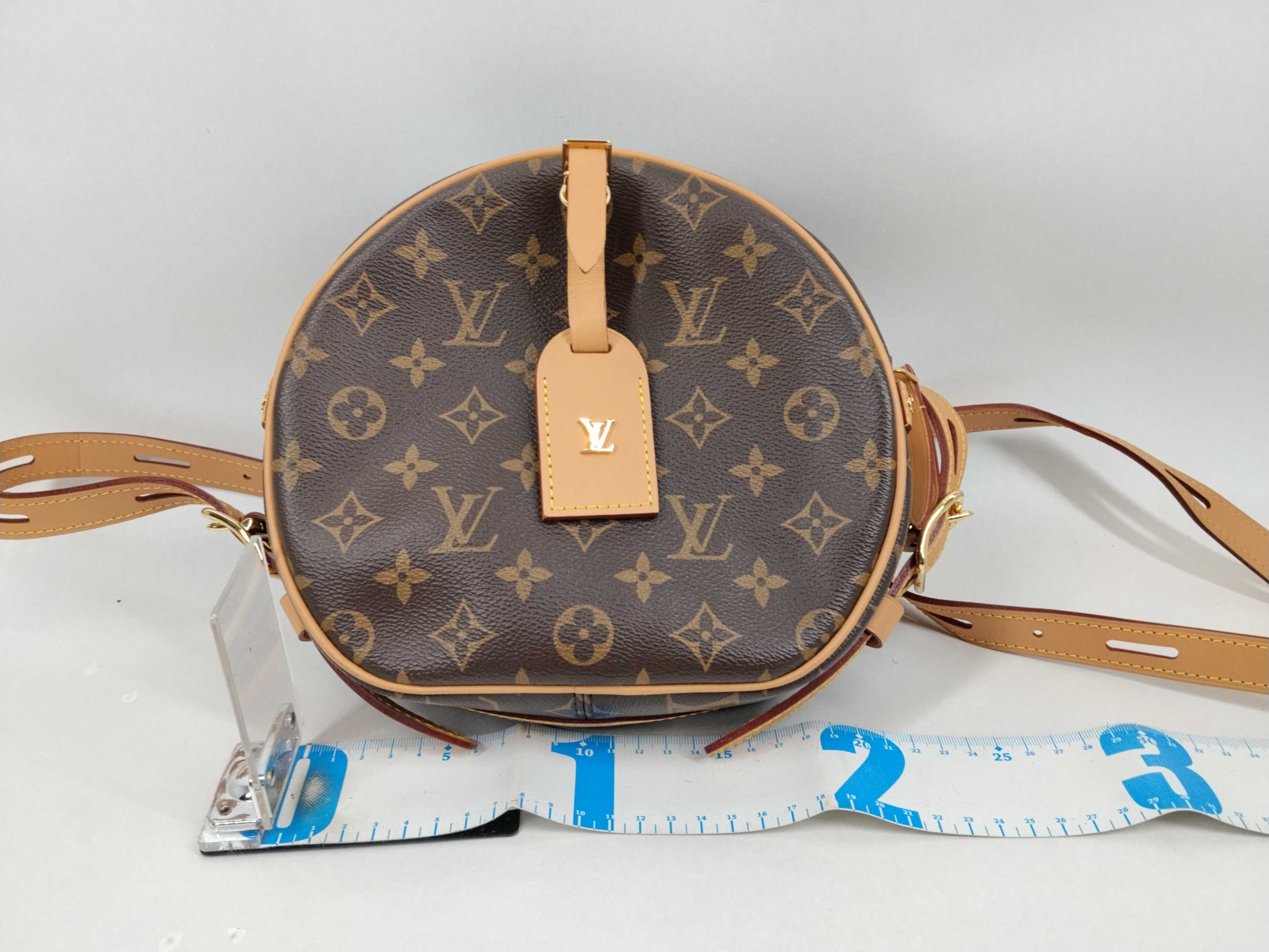 Monogram Louis Vuitton Boite Chapeau Souple MM Monogram Shoulder Bag M45647 Shoulder Bag — view 2