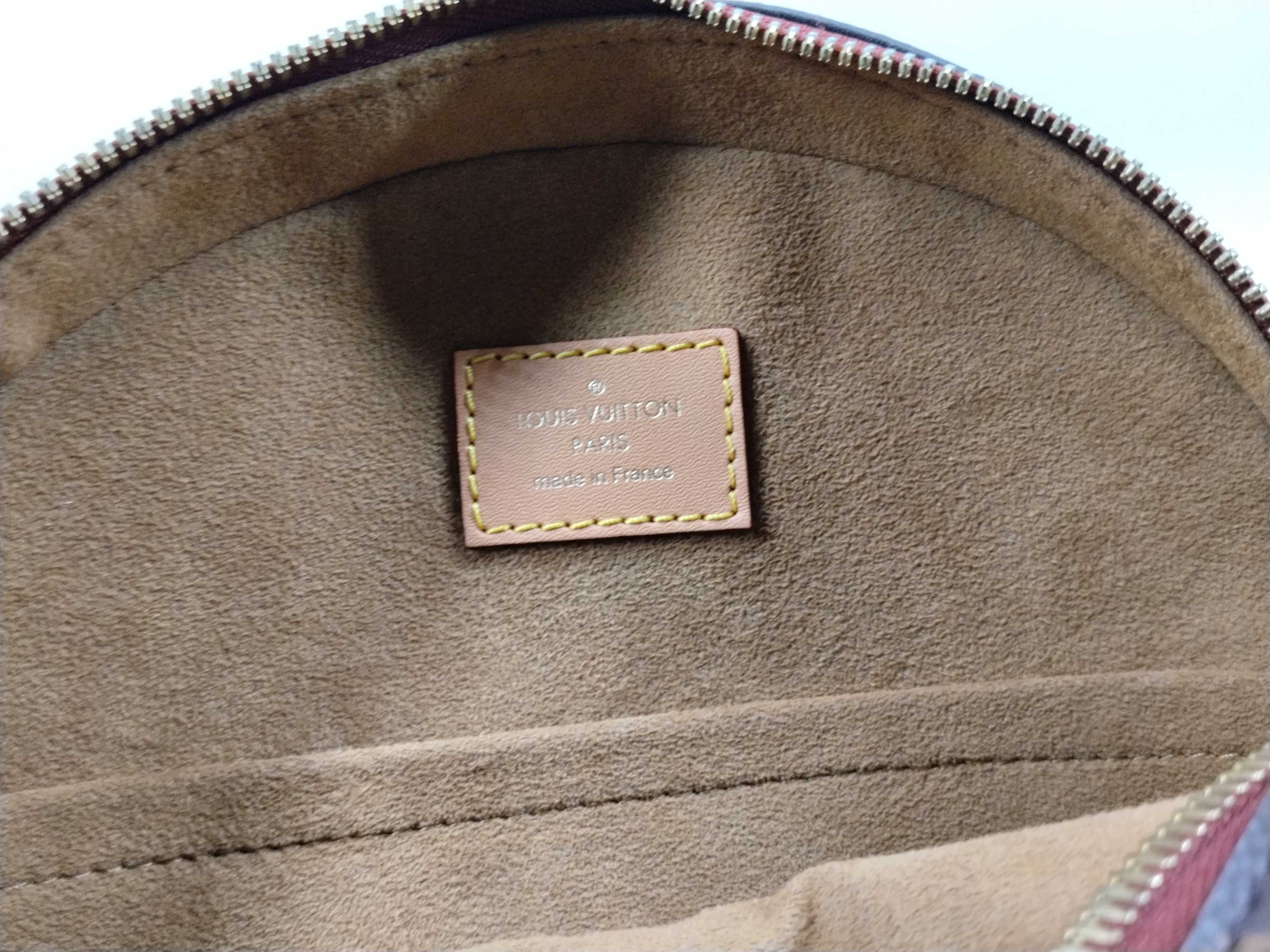 Monogram Louis Vuitton Boite Chapeau Souple MM Monogram Shoulder Bag M45647 Shoulder Bag — view 12