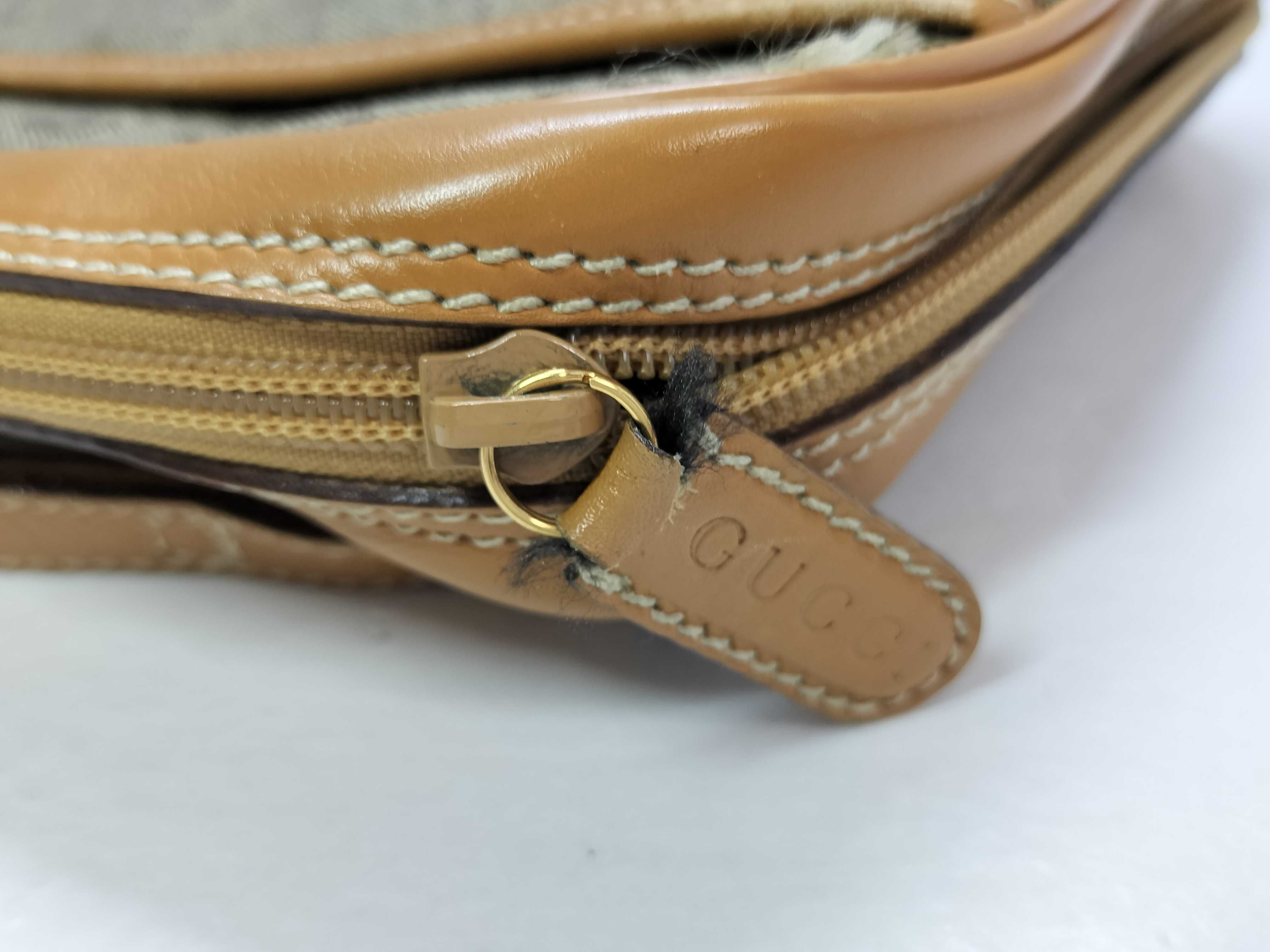 GG Canvas Gucci Clutch Second Bag — view 14