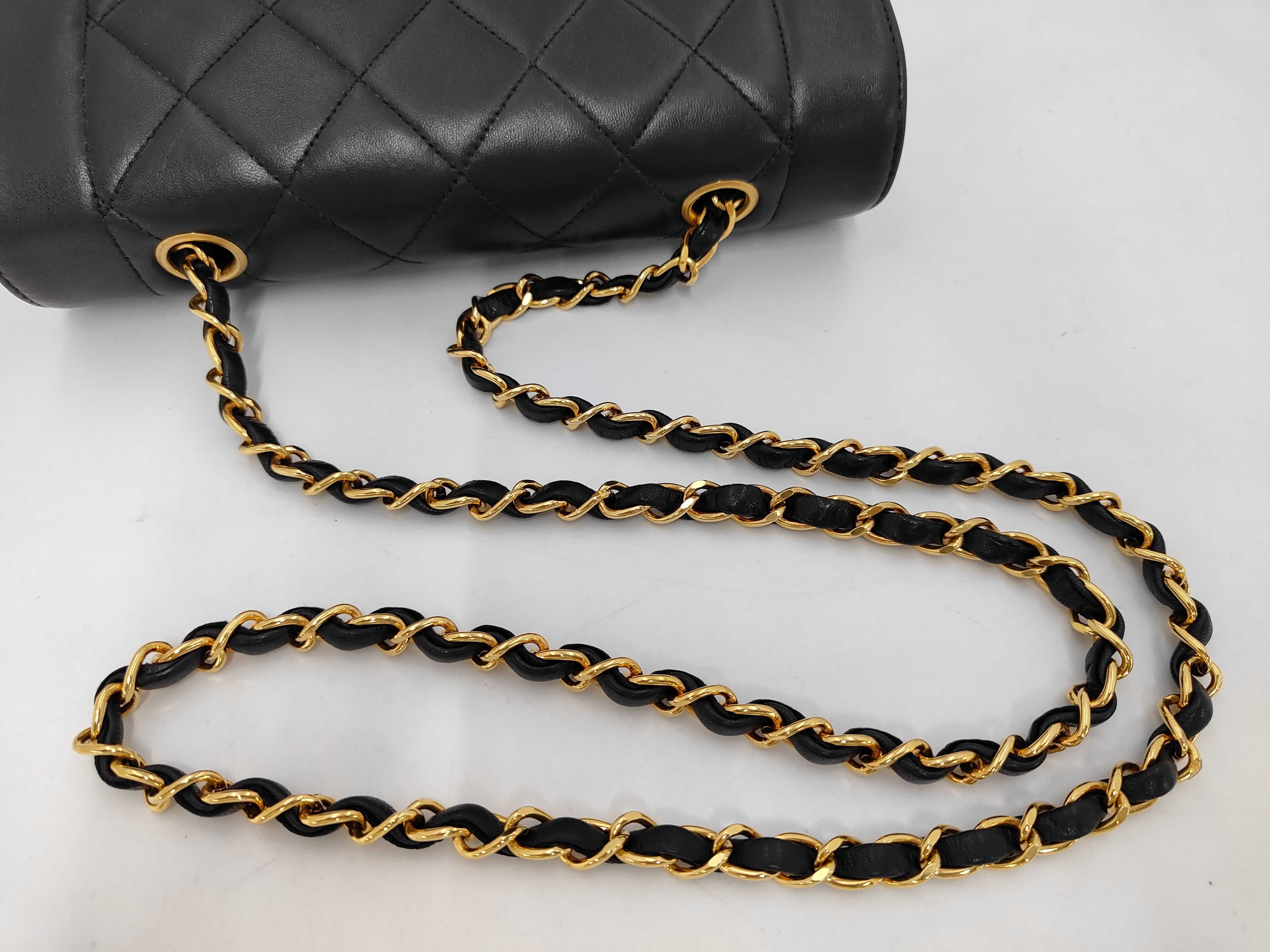 Diana 22 Lambskin Matelassé Shoulder Bag — view 5