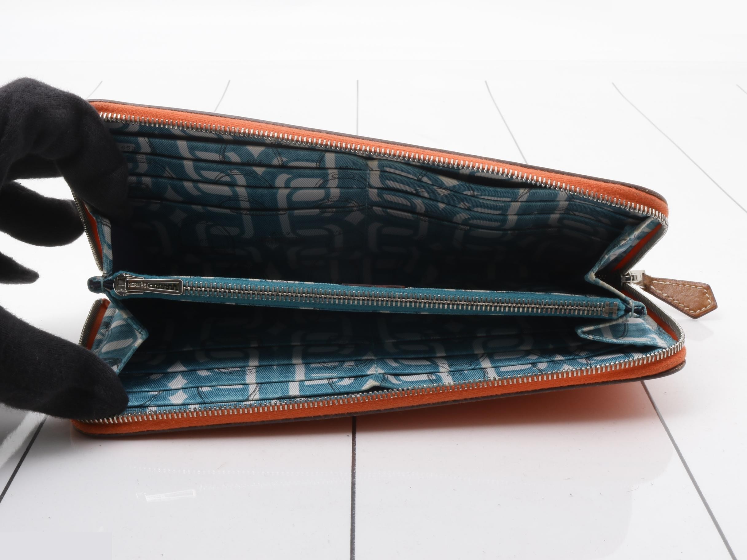 Azap Silk In Round Zipper Long Wallet with X Stamp — view 4