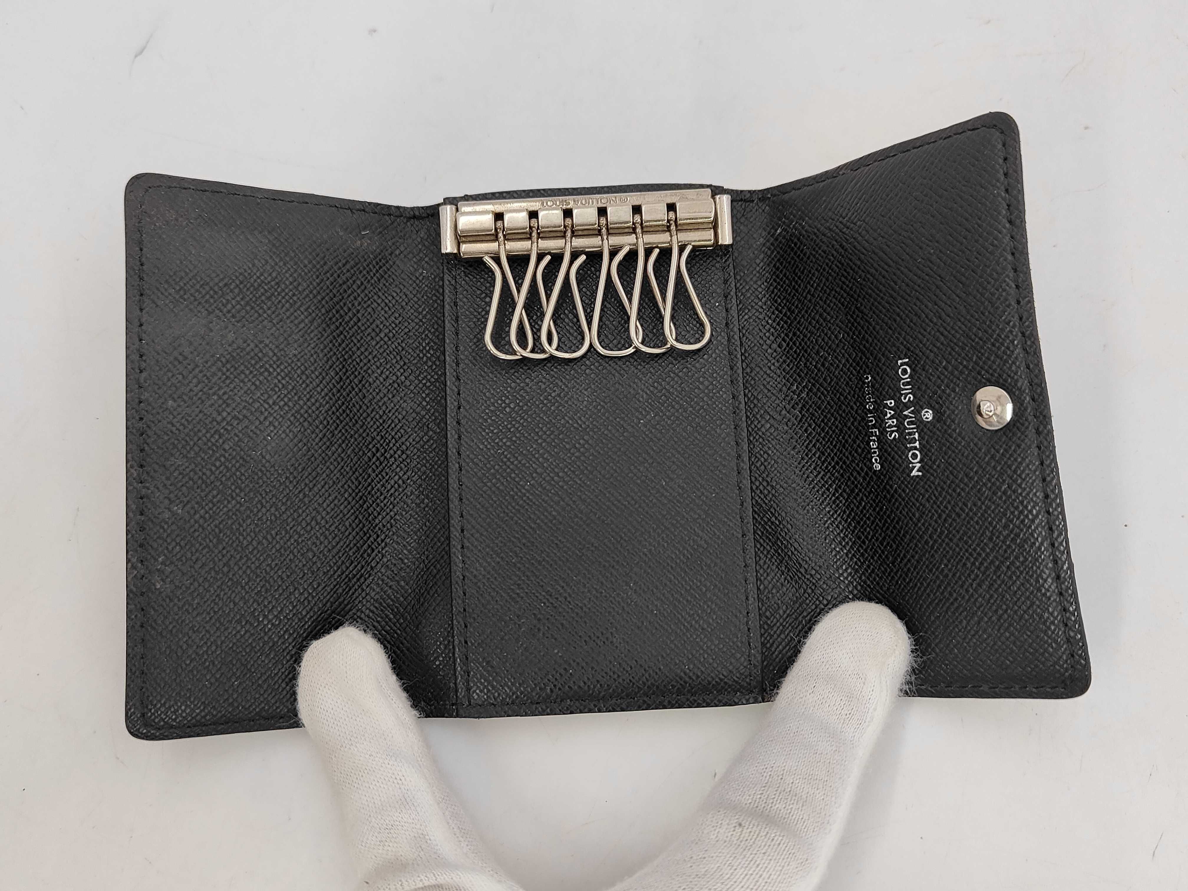 Damier Graphite LV Keychain Key Case — view 4