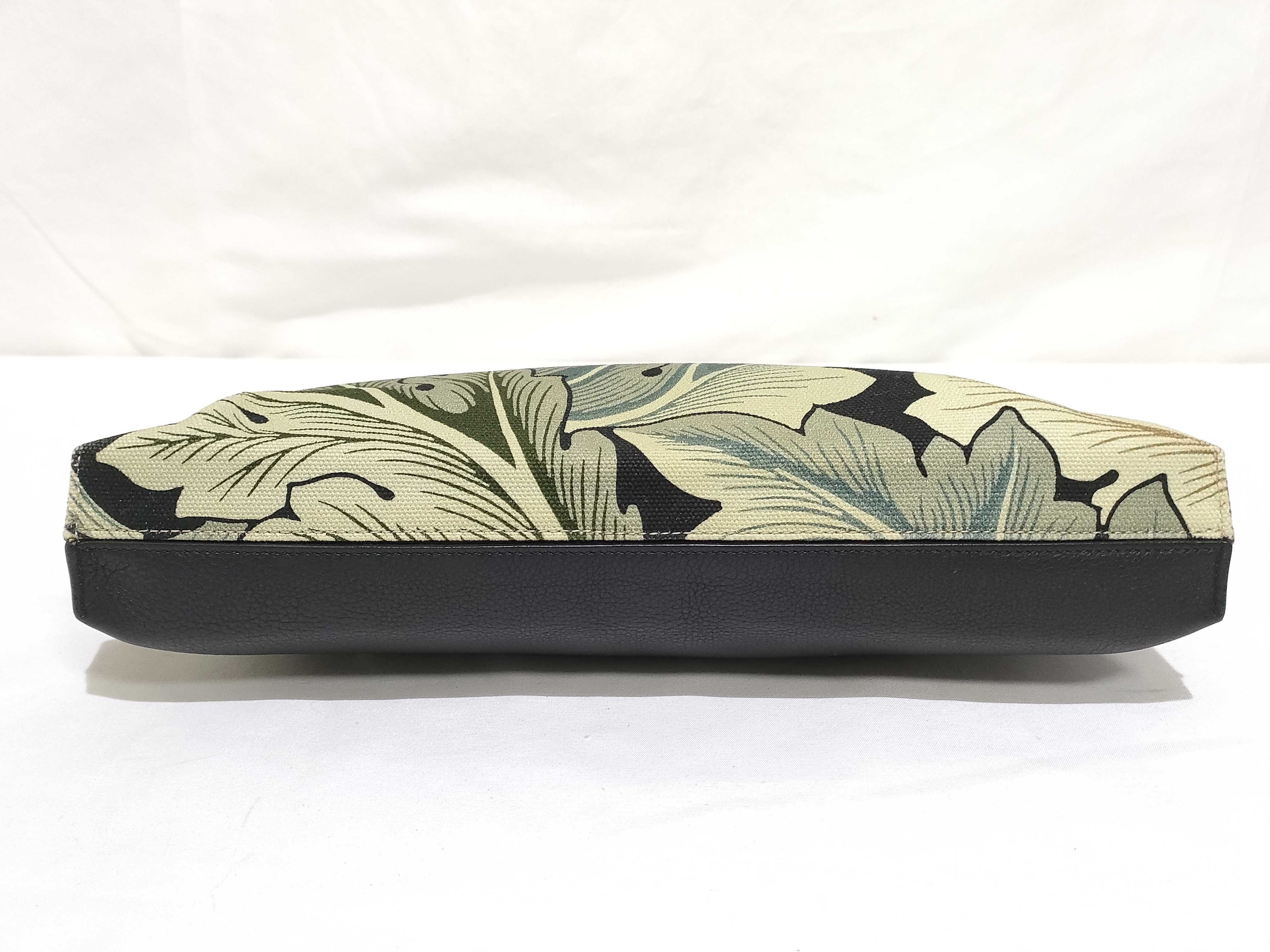 x William Morris T Pouch Leather Clutch Bag — view 4
