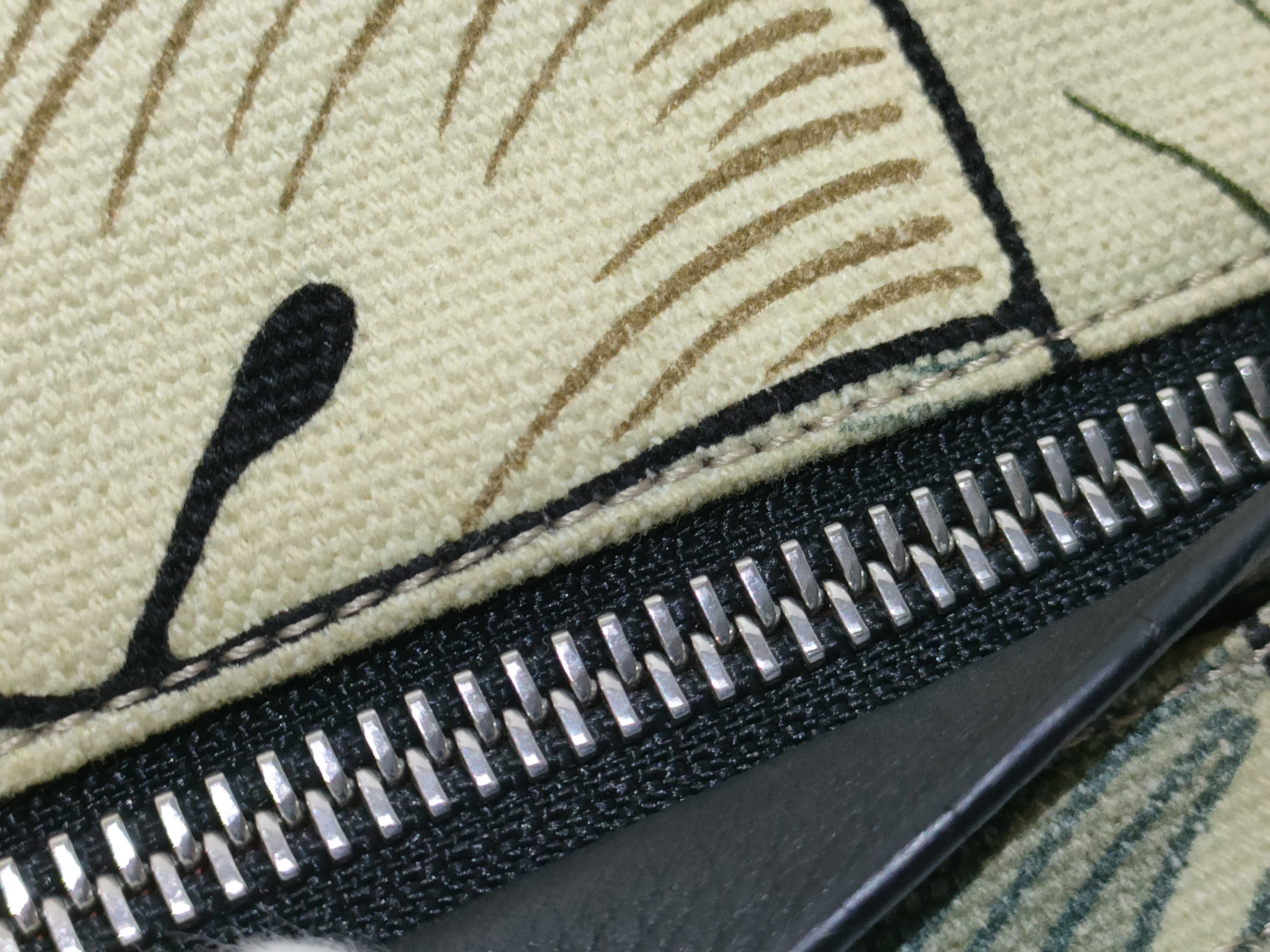 x William Morris T Pouch Leather Clutch Bag — view 5
