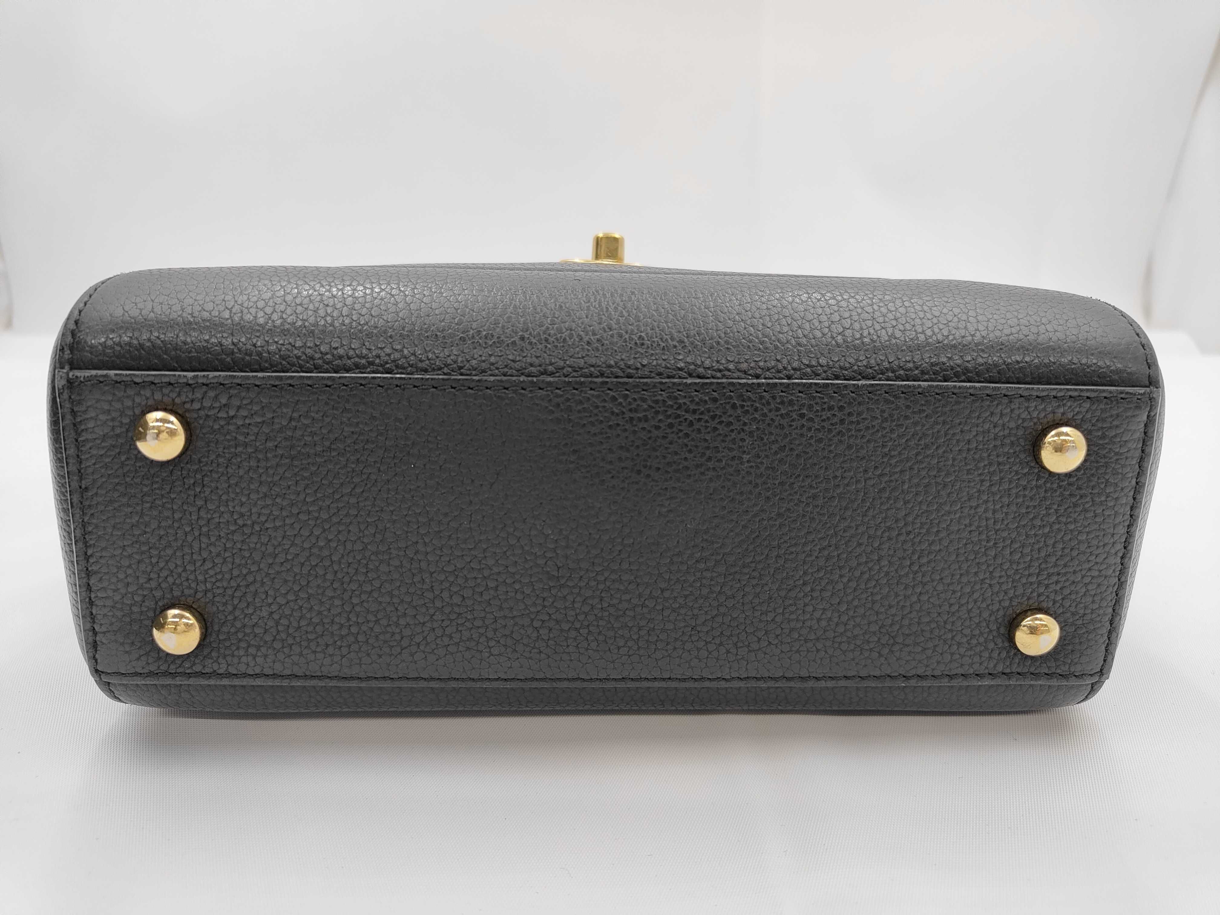 Neo Executive Tote Bag, Small, Caviar Leather, Series 23 Tote Bag — view 5