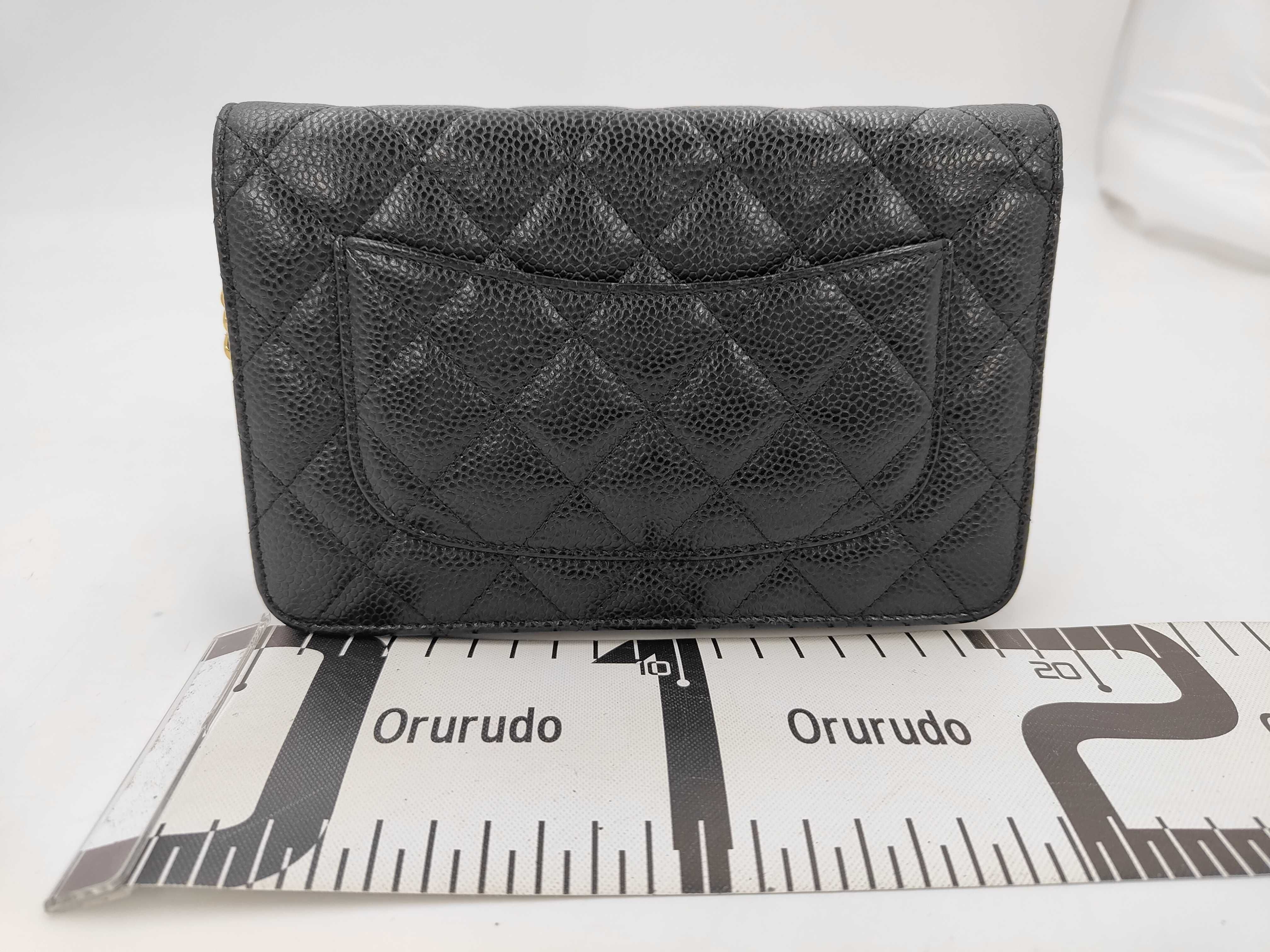 Matelasse Caviar Skin Chain Wallet Shoulder Bag — view 2