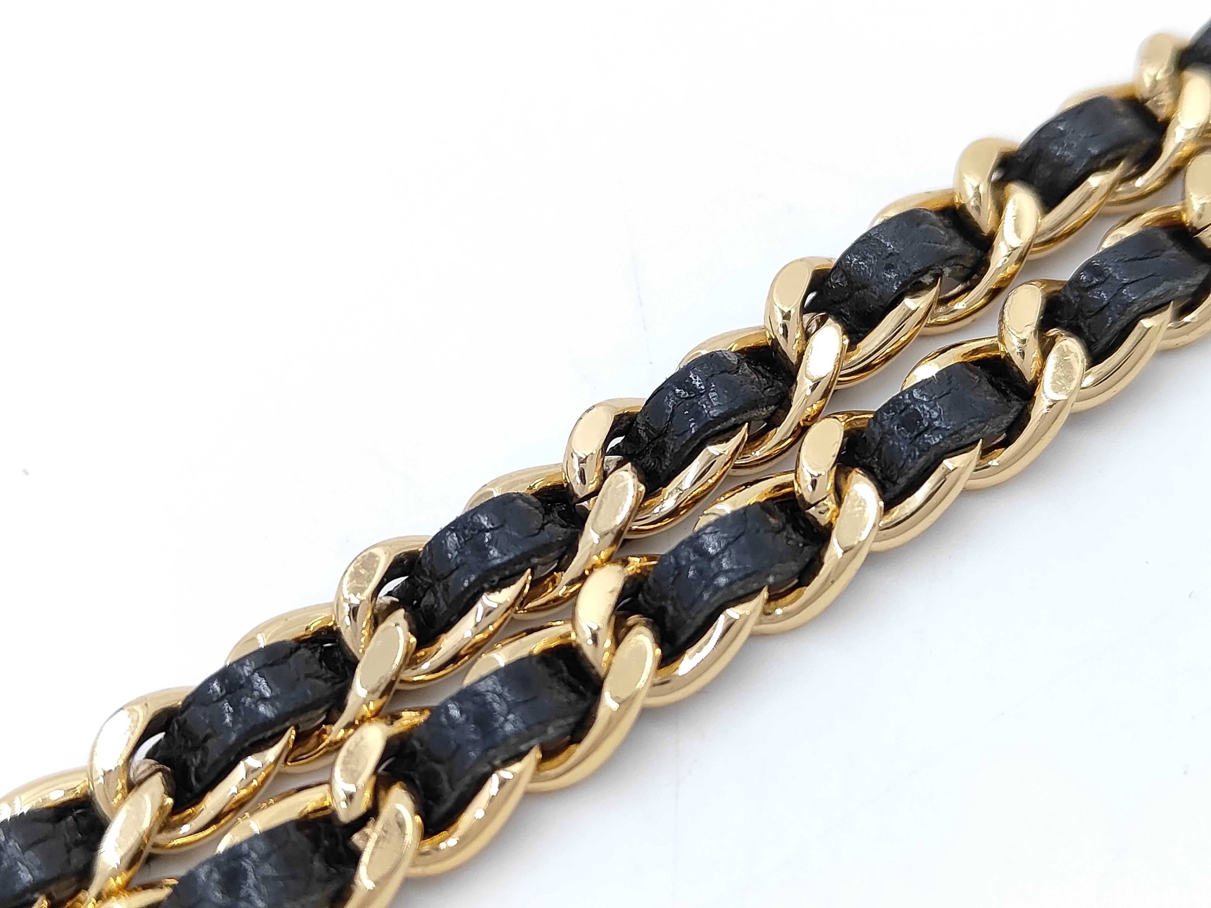 Matelasse Caviar Skin Chain Wallet Shoulder Bag — view 4