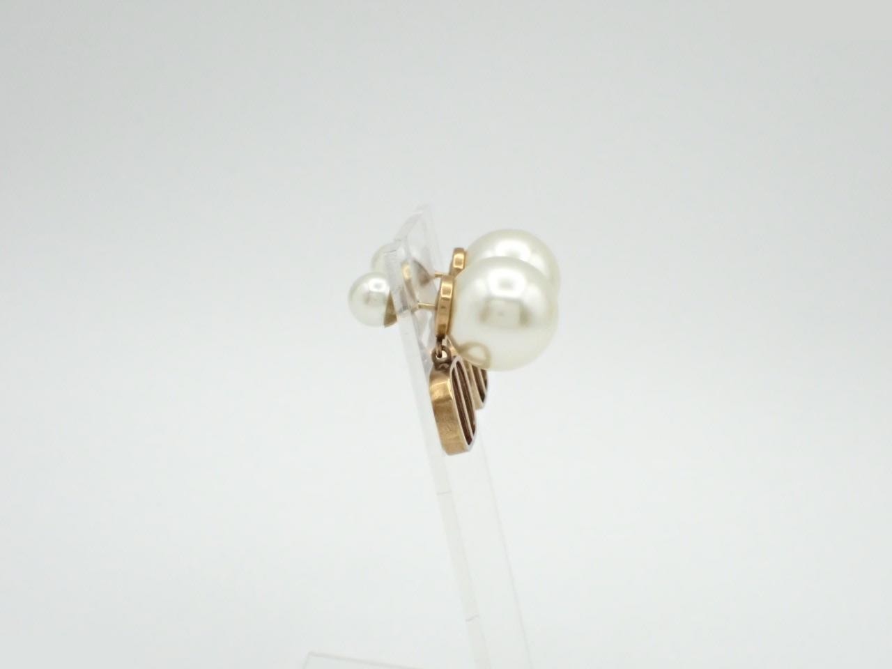 Gold pearl earrings — view 3