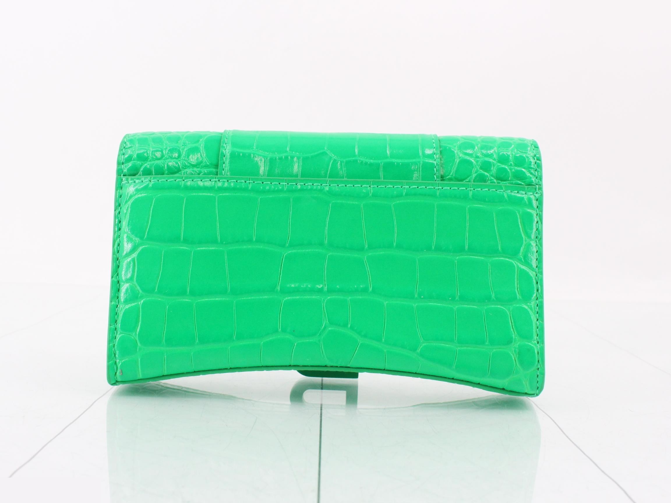 Hourglass Chain Wallet — view 2