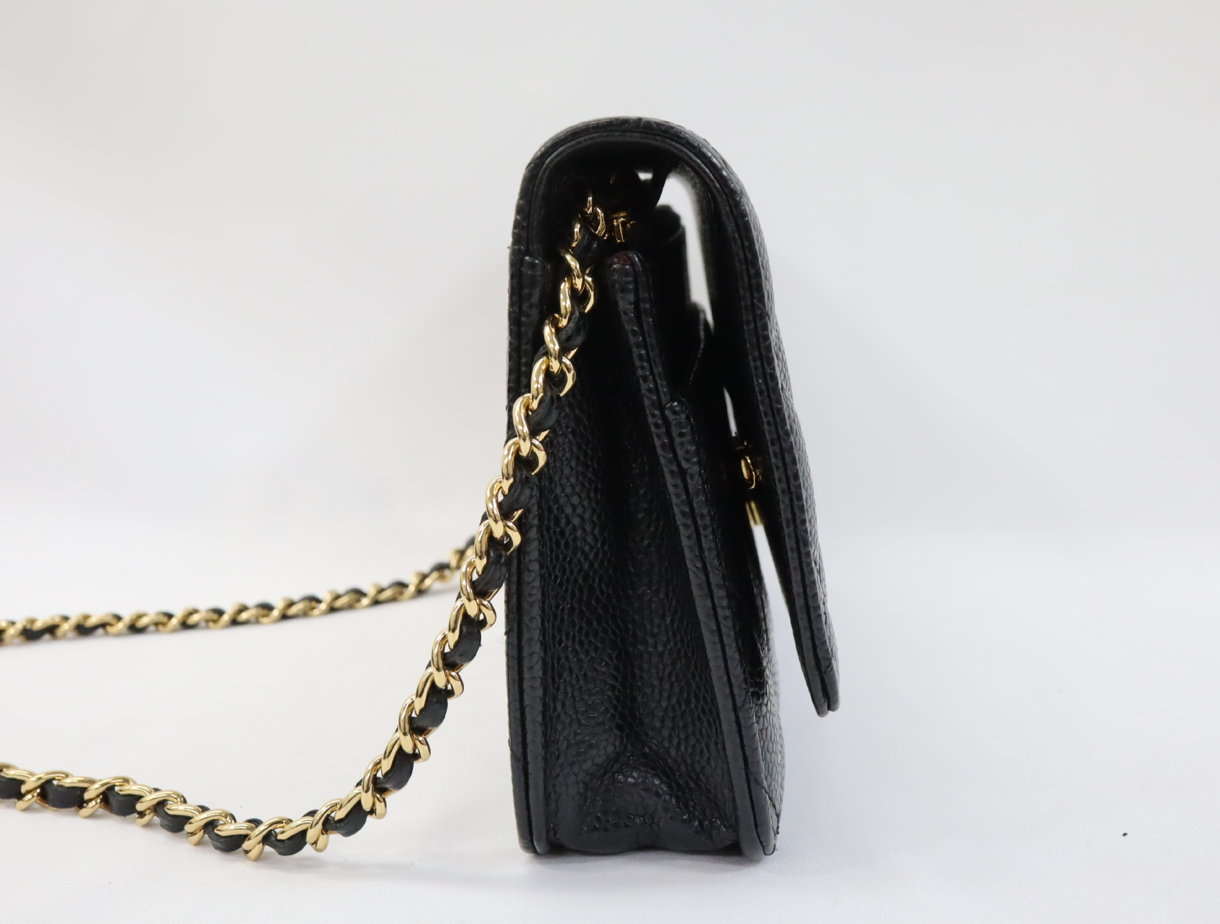 Matelassé Caviar Skin Chain Wallet, Black with Gold Hardware, Serial Number 30s, AP0250, Shoulder Bag — view 4