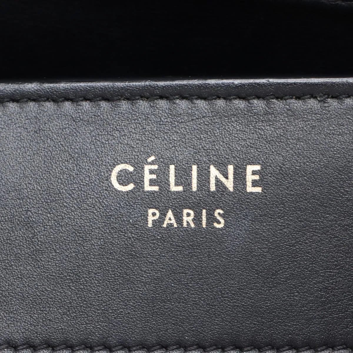 Luggage Micro Shopper Leather Handbag Black — view 9