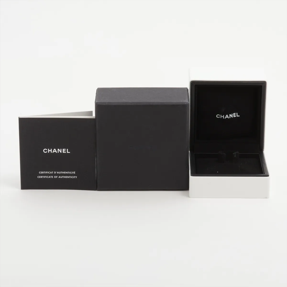 Coco Crush Ring 750 (PG) 3.8g 53 B82970 J11785 — view 5