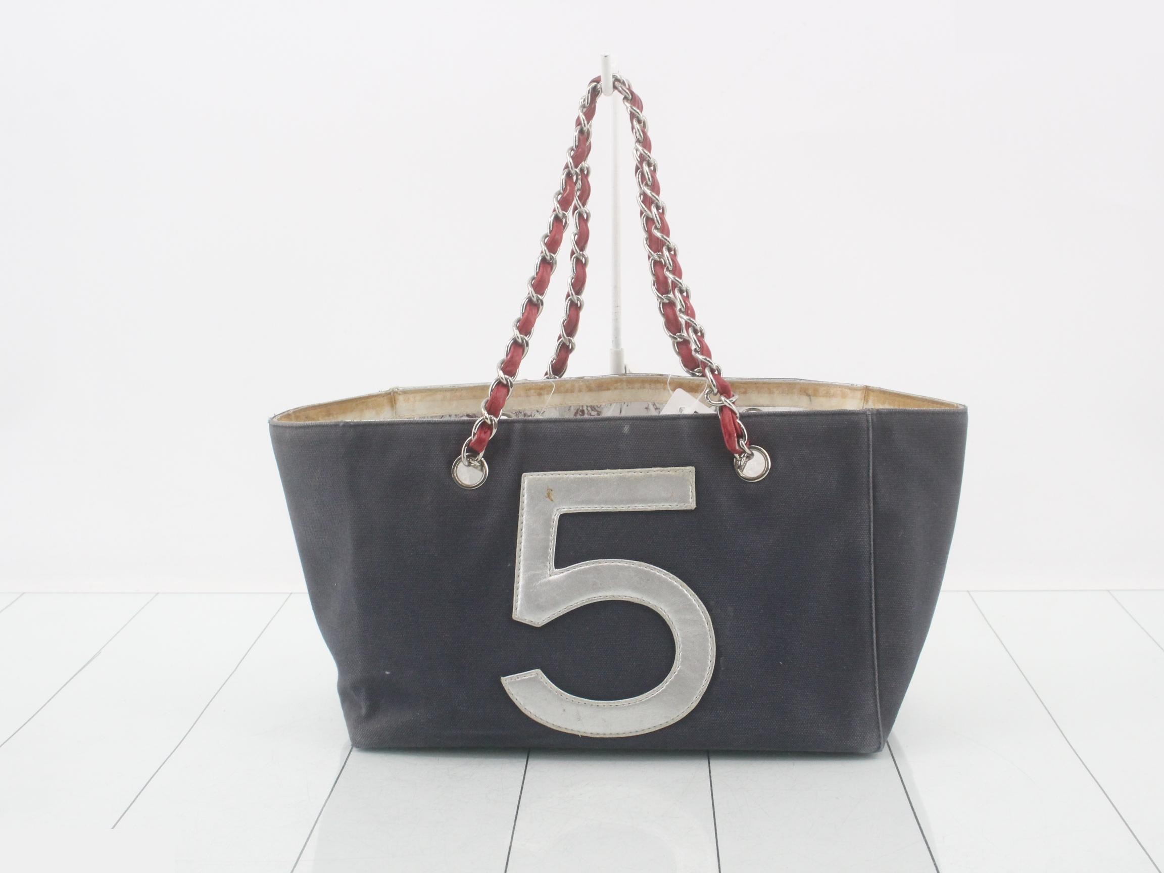 Chocolate Bar No. 5 Chain Tote Bag — view 2