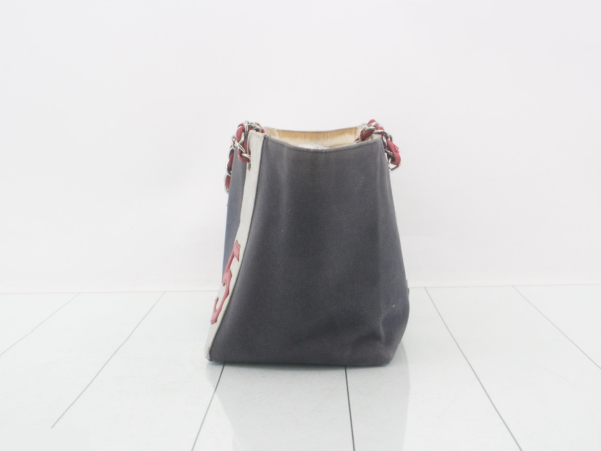 Chocolate Bar No. 5 Chain Tote Bag — view 3