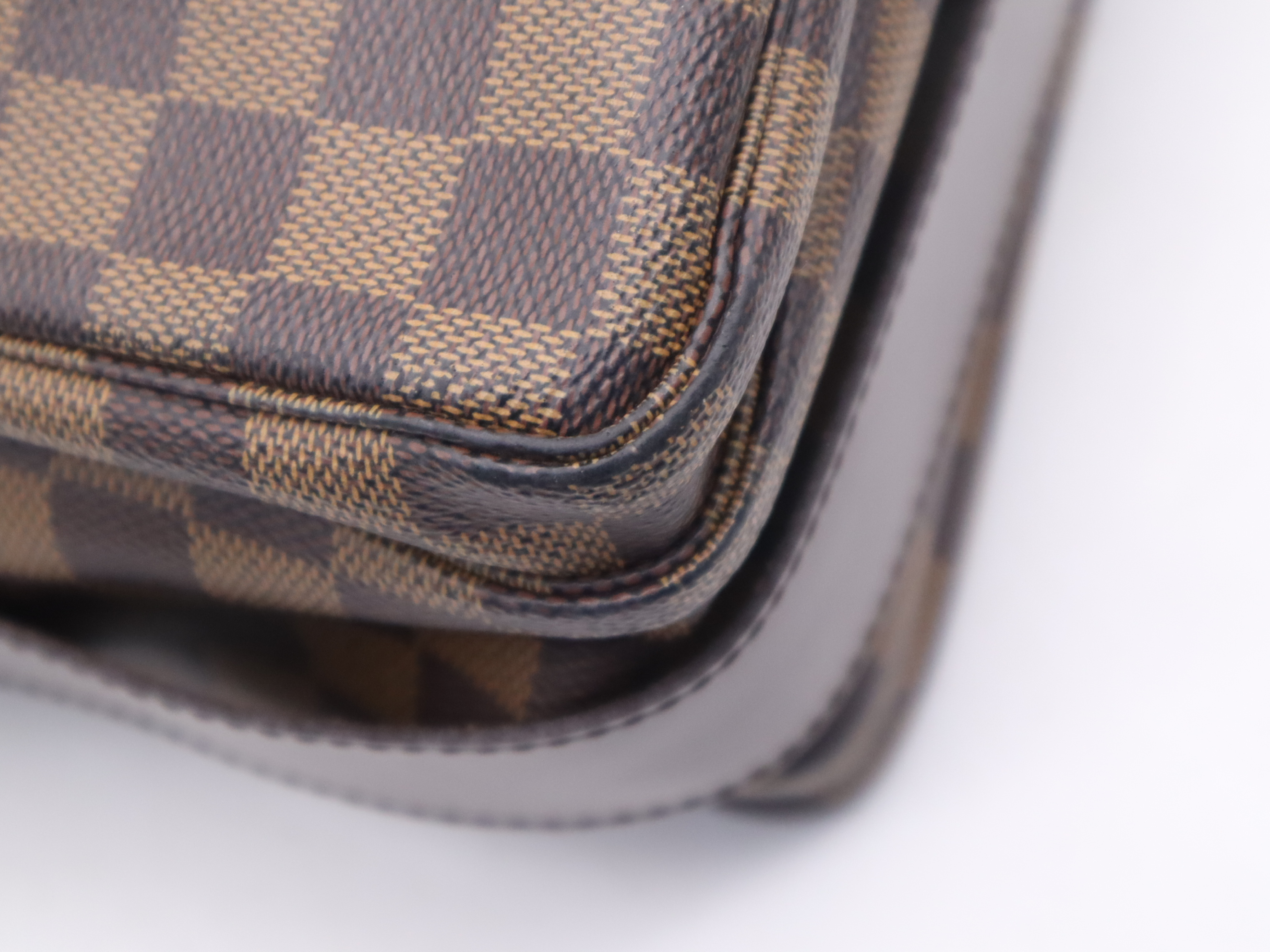 N45255 Damier Naviglio Shoulder Bag — view 10