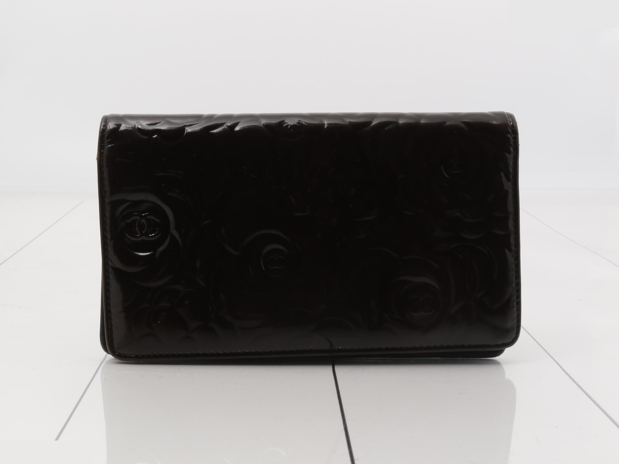 Camellia Enamel Bi-fold Long Wallet — view 2