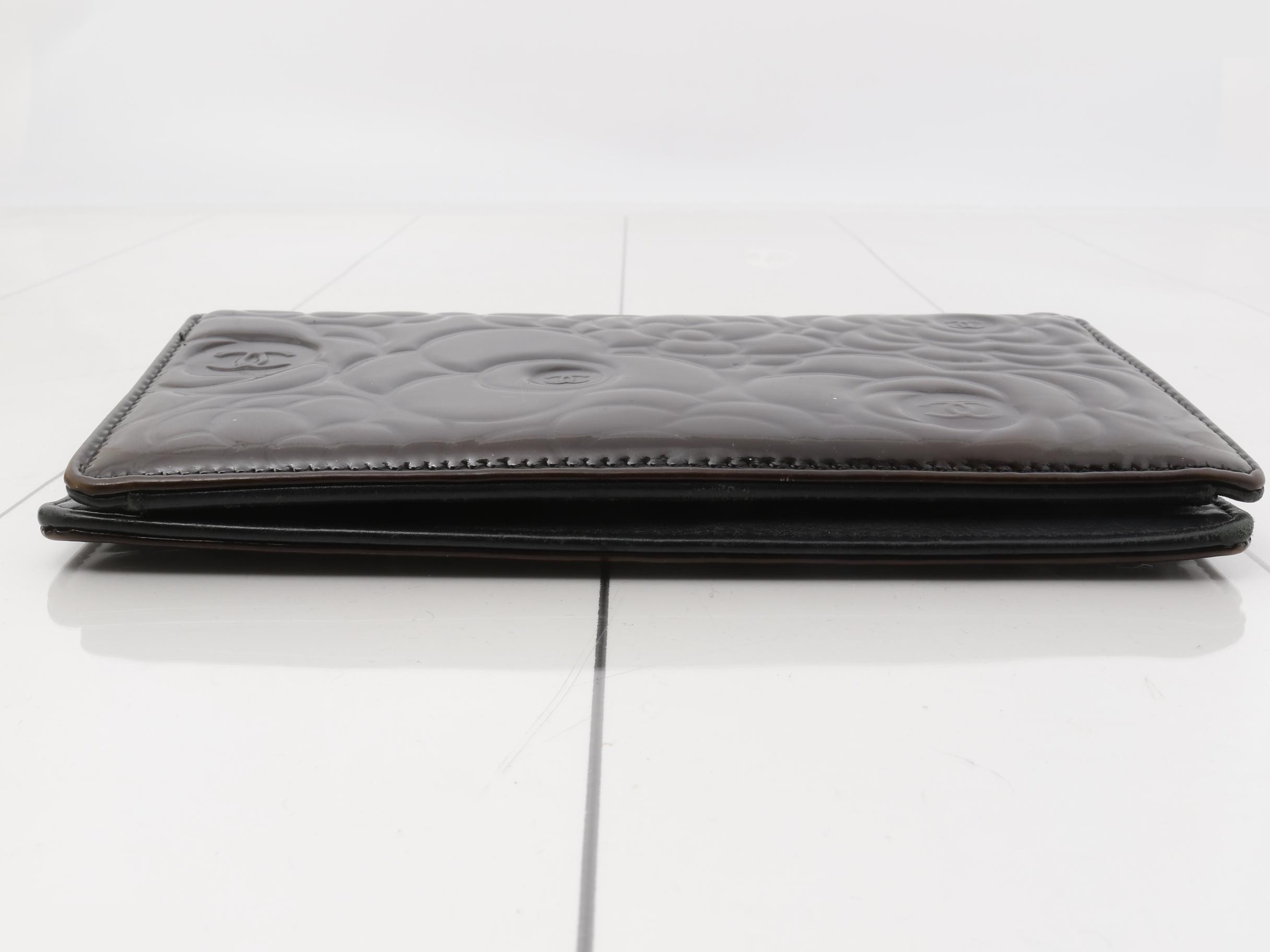 Camellia Enamel Bi-fold Long Wallet — view 3