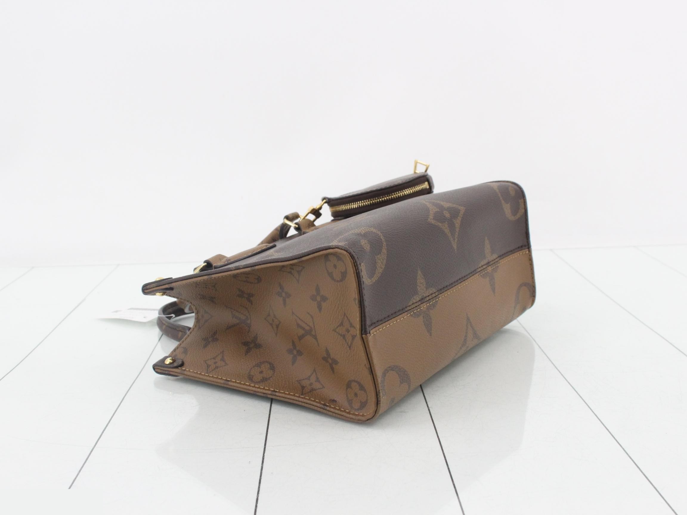 OnTheGo PM, retail price ¥476,300, includes dust bag and strap, IC chip compatible. — view 5