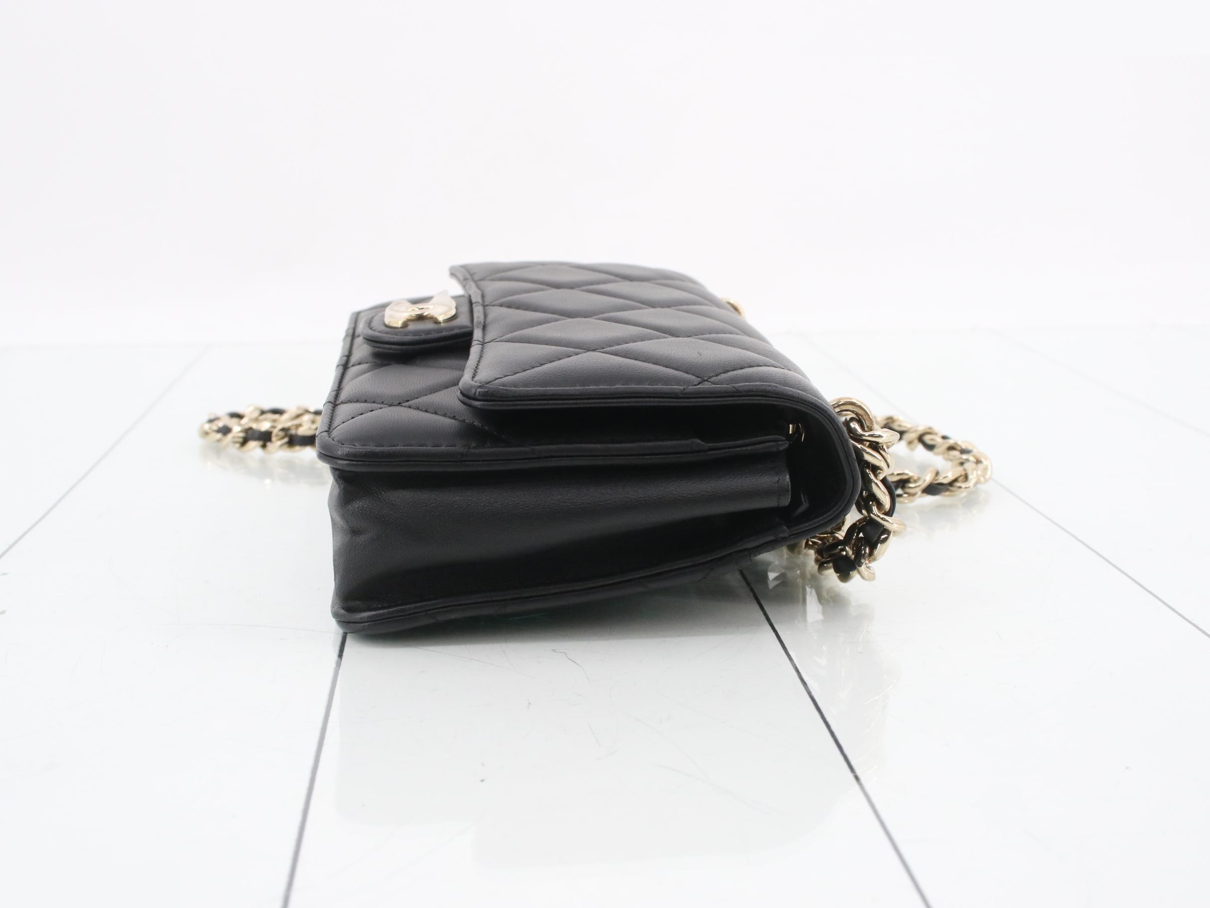 Matelassé (bag) - Shoulder bag — view 3