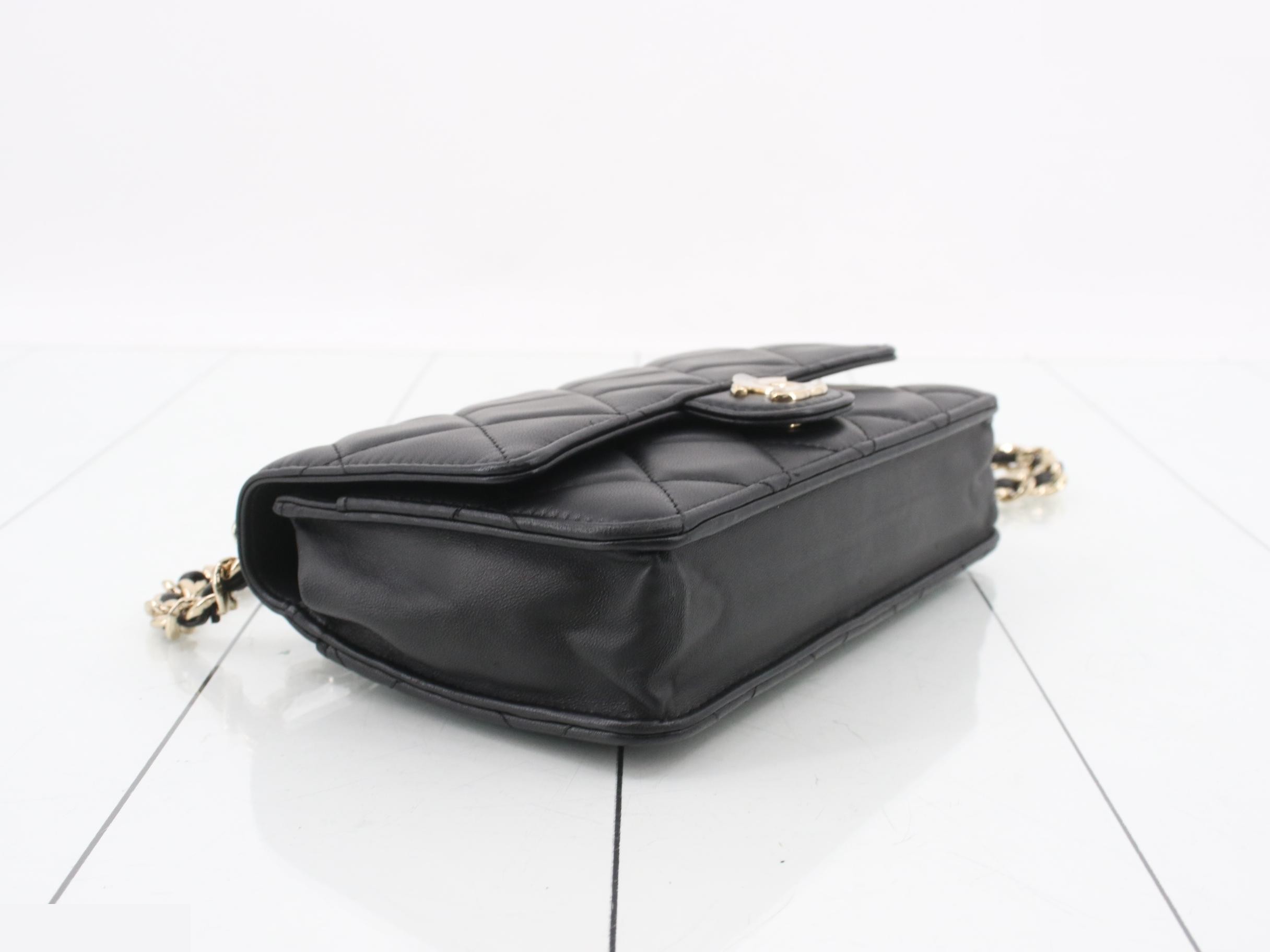 Matelassé (bag) - Shoulder bag — view 5