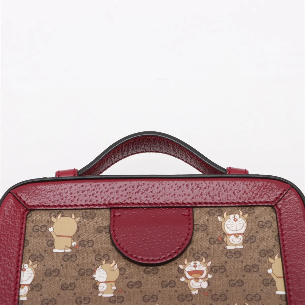 Doraemon x Gucci Mini GG Supreme PVC x Leather Chain Shoulder Bag Beige 655596 — view 6