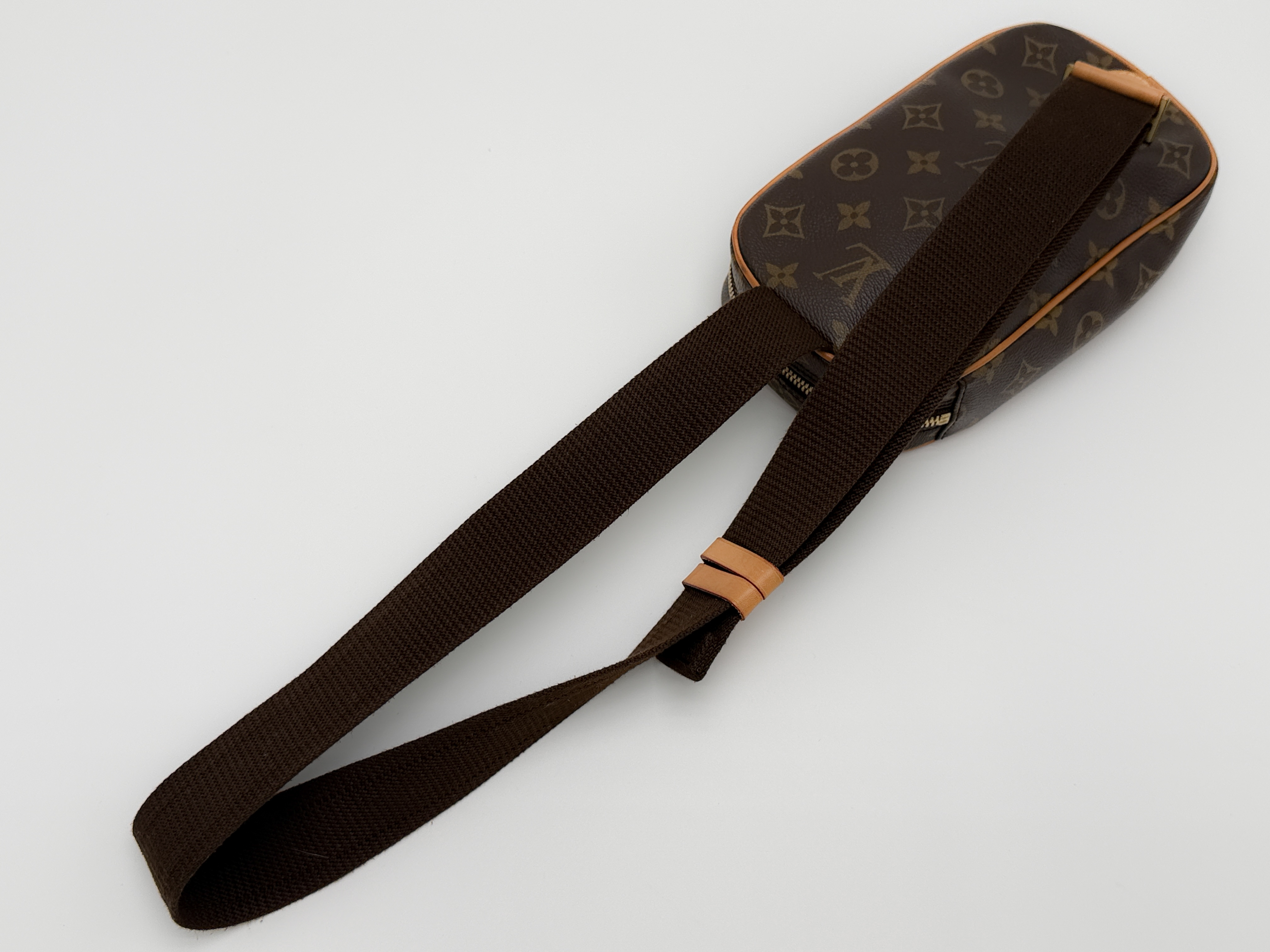 Monogram M51870 Pochette Gange CA0025 Body Bag Shoulder Bag — view 3