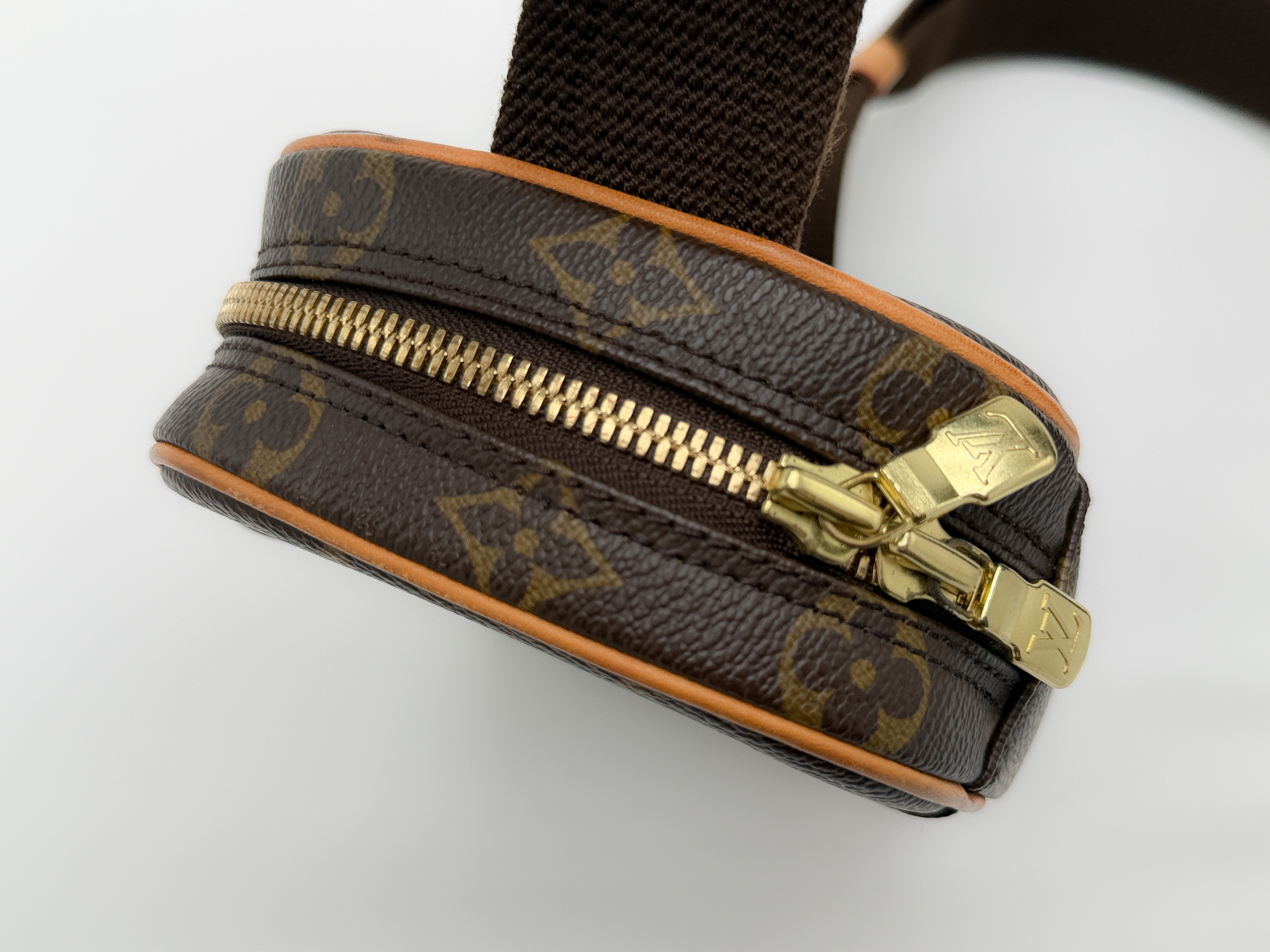Monogram M51870 Pochette Gange CA0025 Body Bag Shoulder Bag — view 8