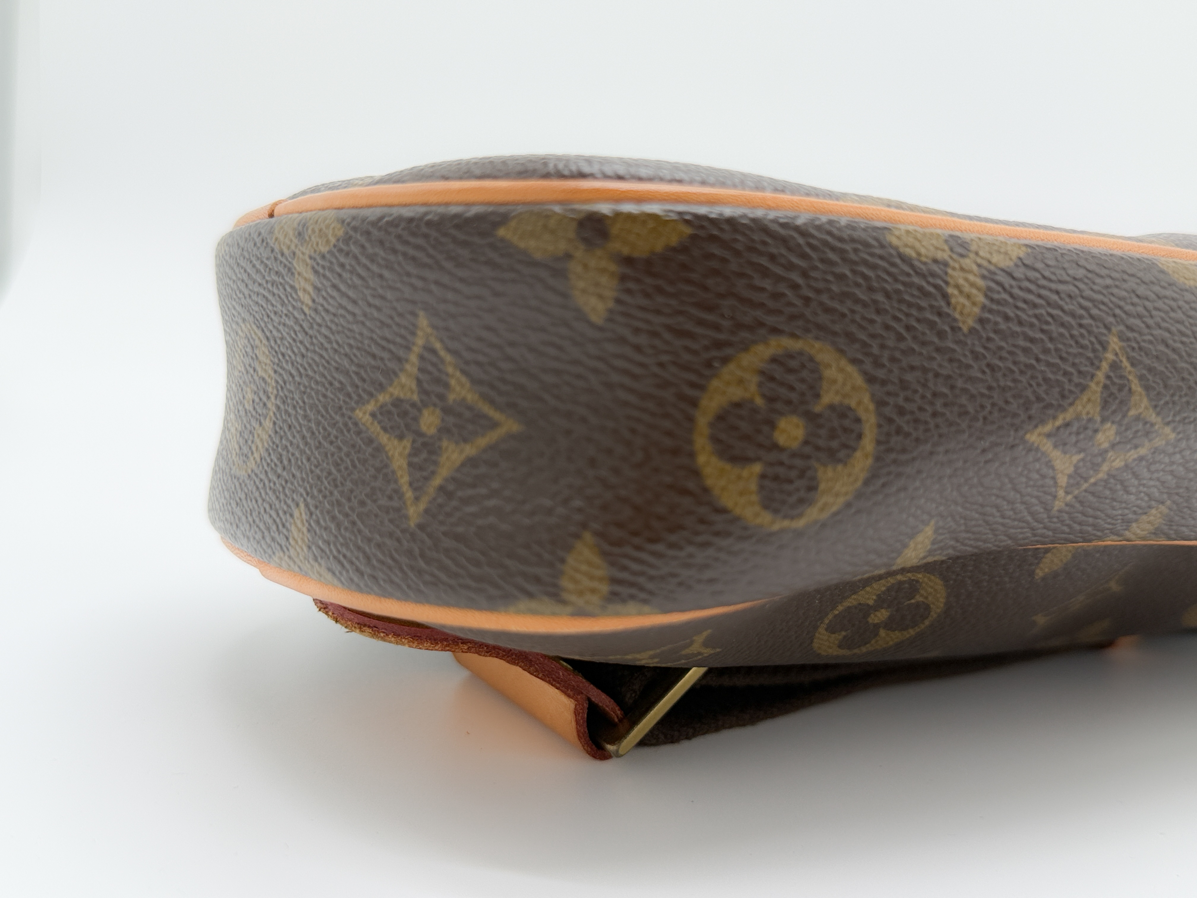 Monogram M51870 Pochette Gange CA0025 Body Bag Shoulder Bag — view 9