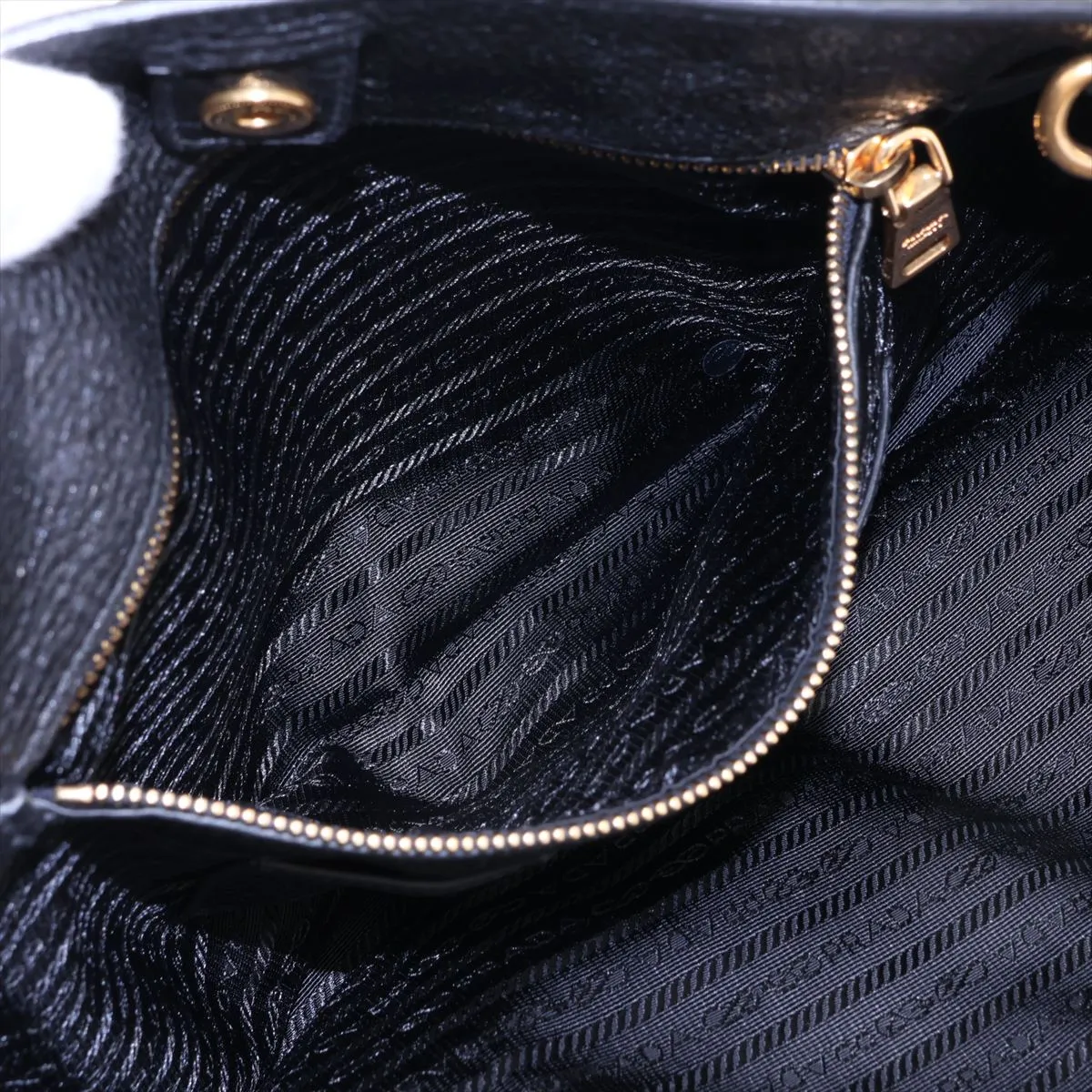 Vitello Daino Soft Leather 2-Way Tote Bag, Black — view 9