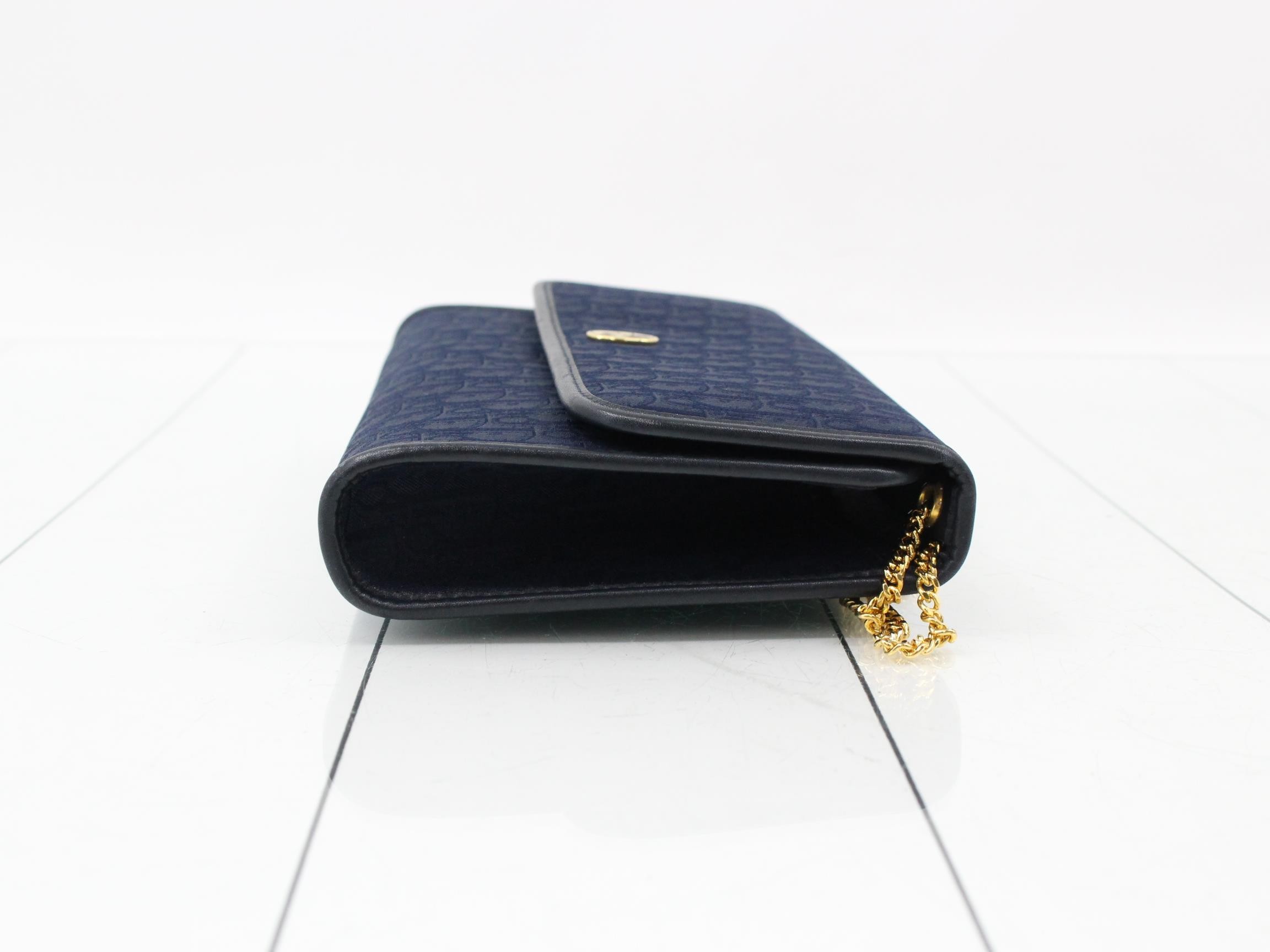 Trotter (bag) - Shoulder bag — view 3