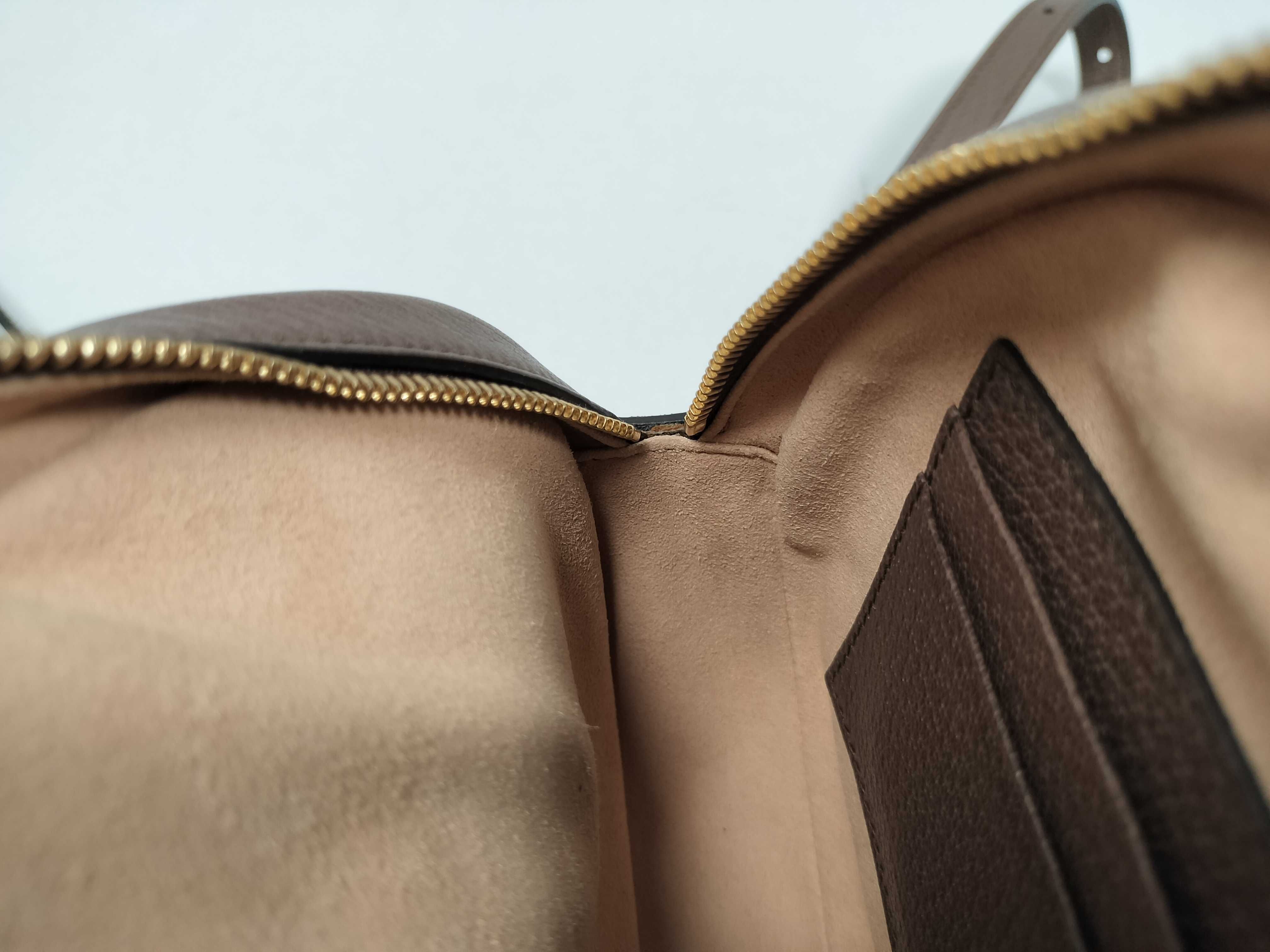 GG Supreme Gucci Shoulder Bag Backpack — view 10