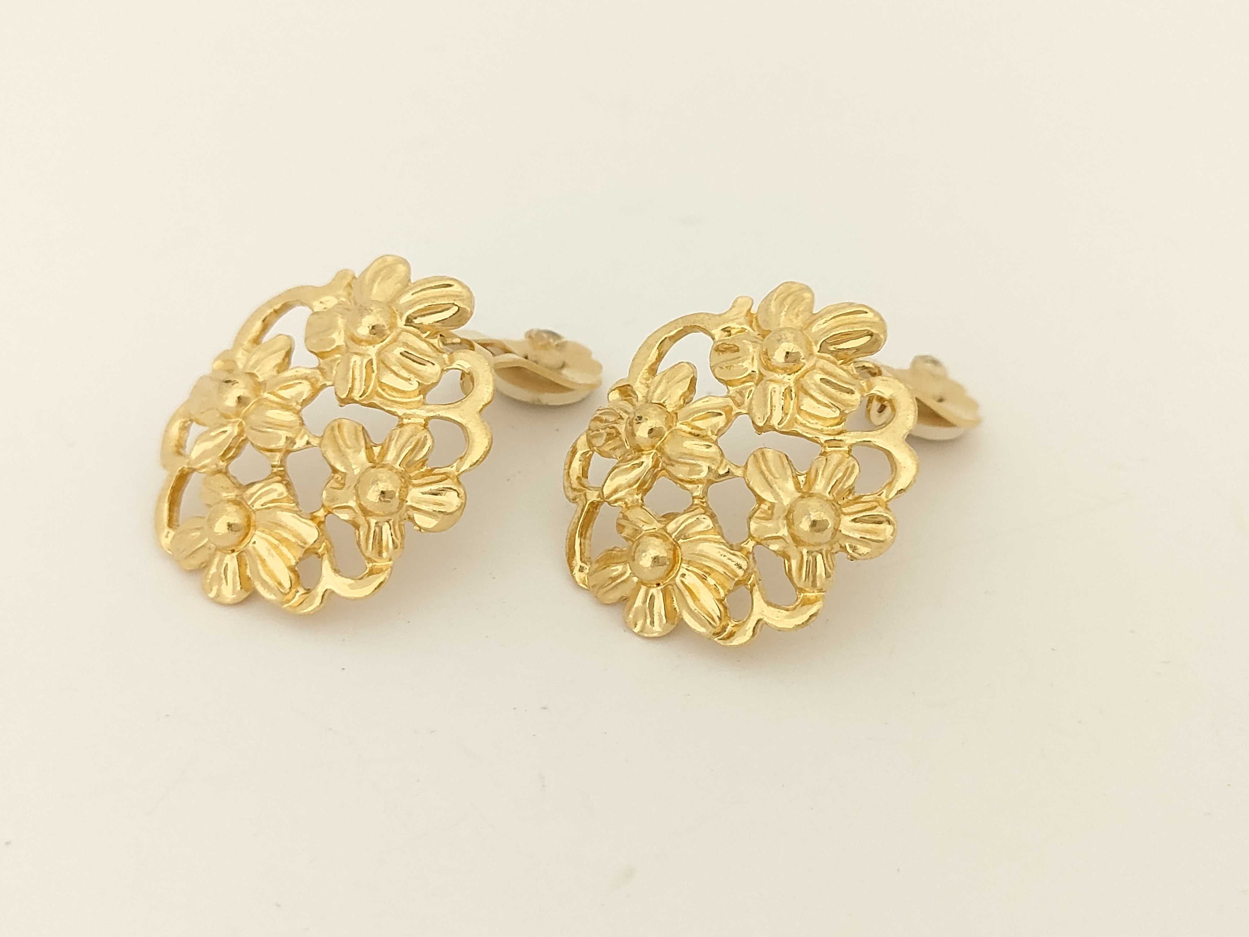 earrings — view 5