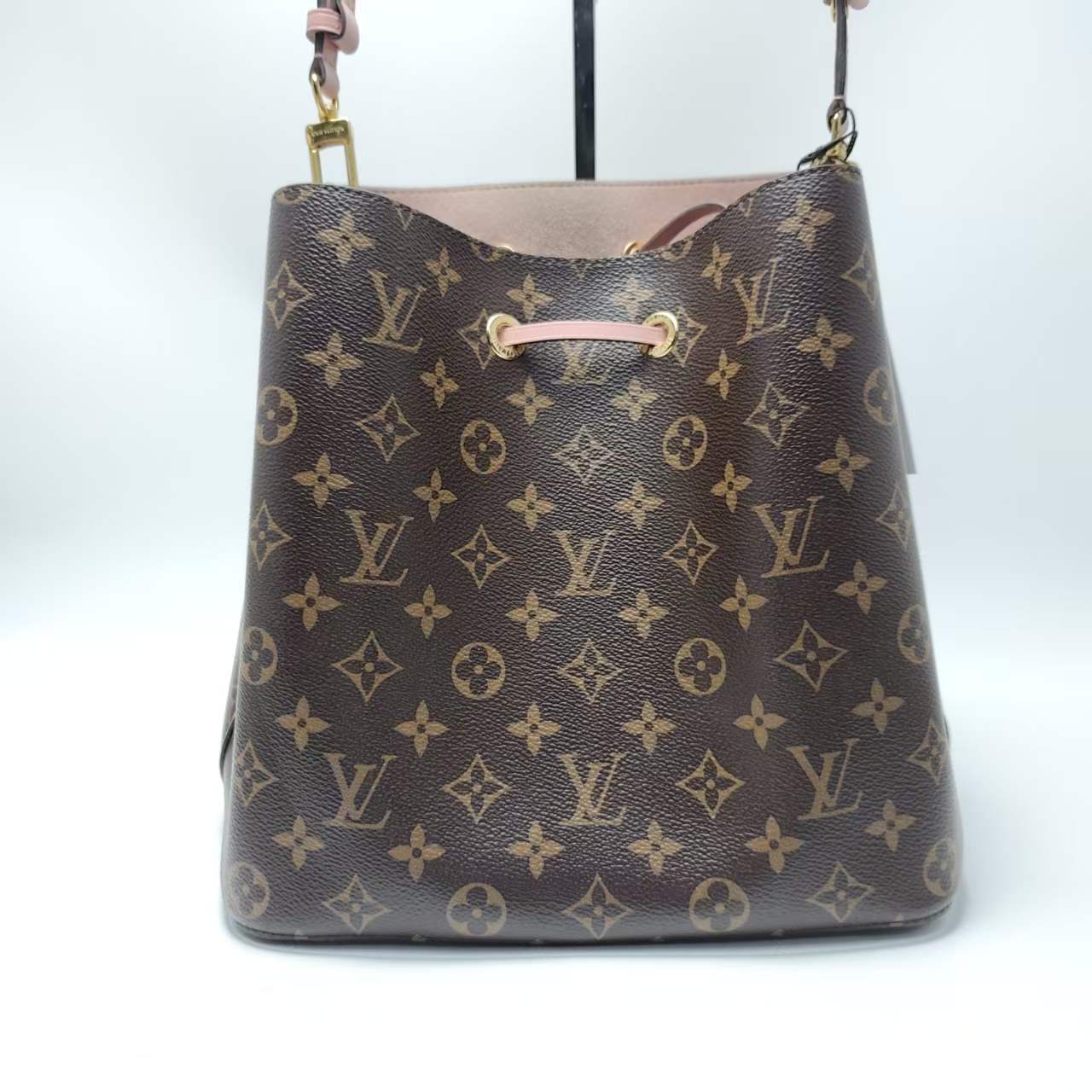 【*Shipped from: China*】LOUIS VUITTON NeoNoe PU Shoulder Bag — view 2
