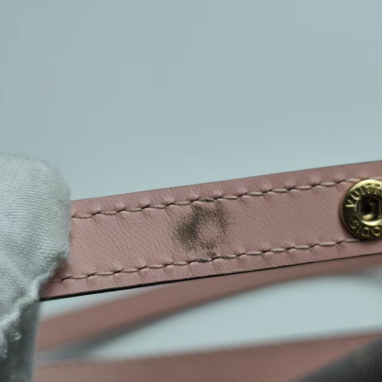 【*Shipped from: China*】LOUIS VUITTON NeoNoe PU Shoulder Bag — view 13