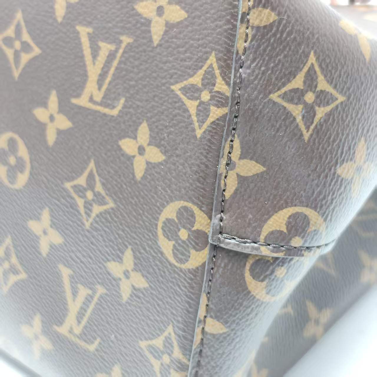 【*Shipped from: China*】LOUIS VUITTON NeoNoe PU Shoulder Bag — view 6