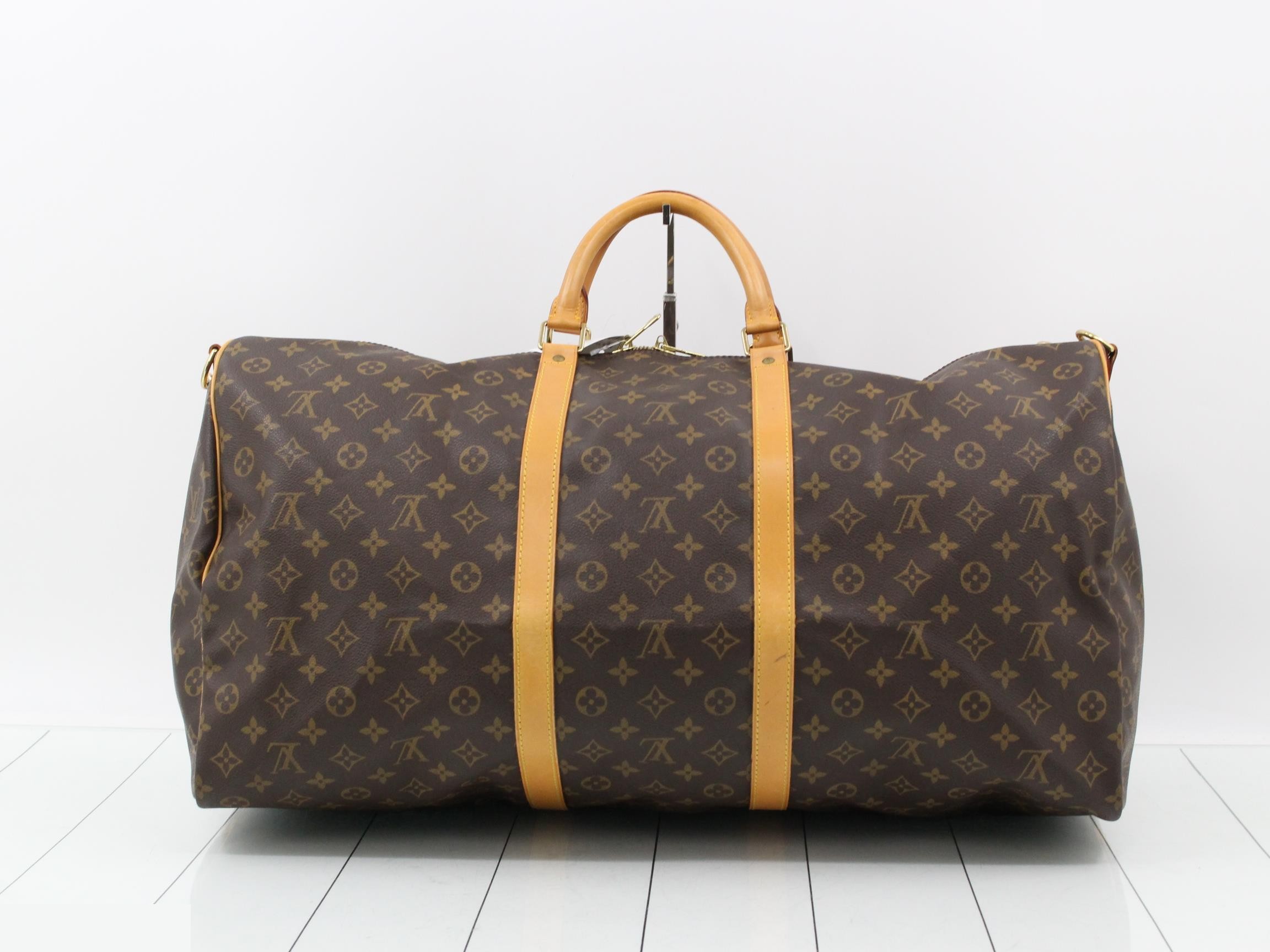 Keepall Bandouliere 60: Shoulder strap, padlock, key, name tag — view 2