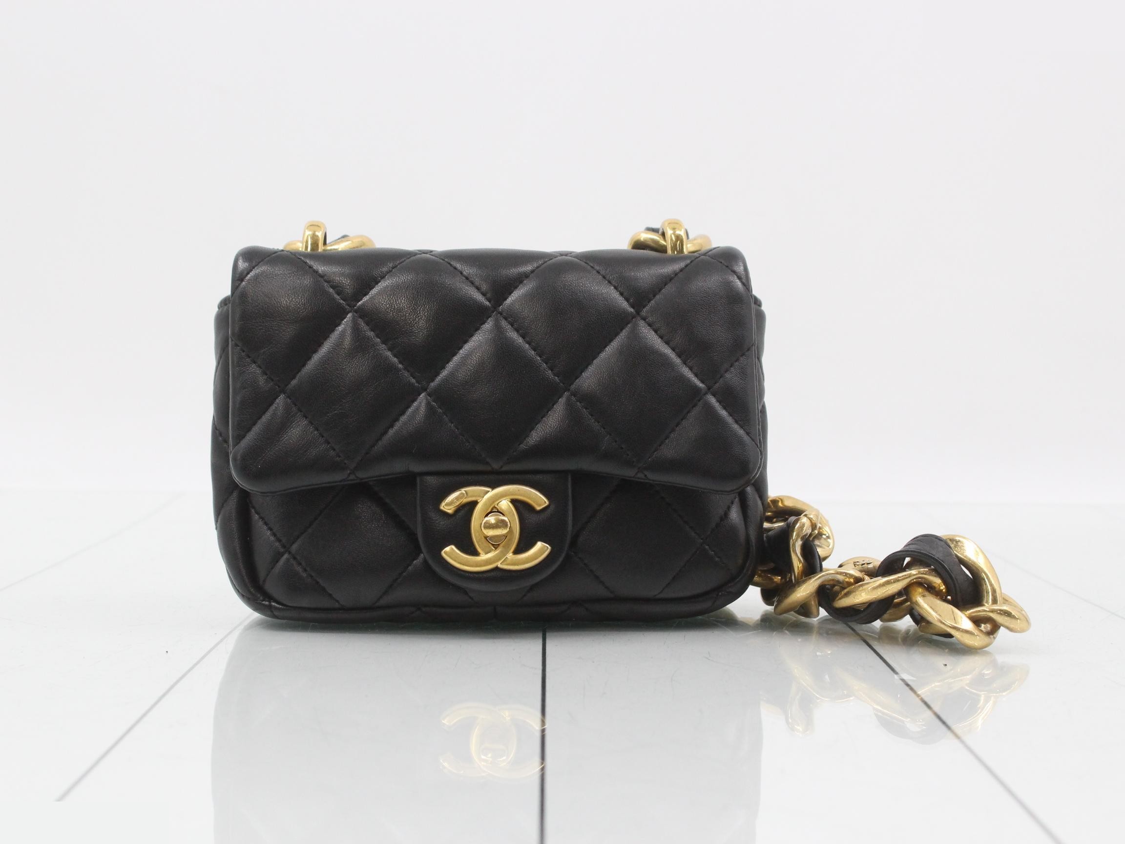 Lambskin Matelassé Shoulder Bag