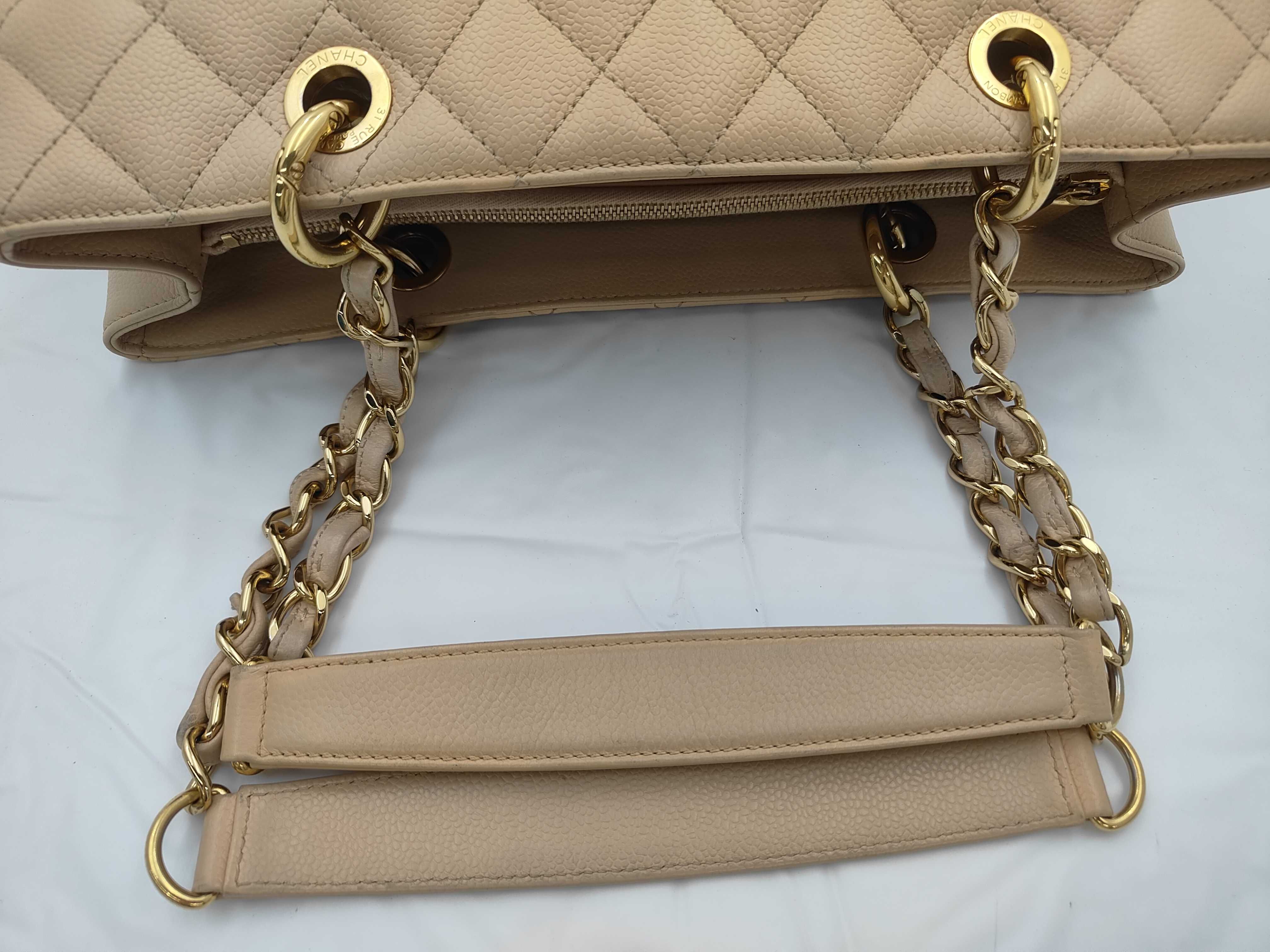 Caviar Skin Chain Tote Bag (Beige) — view 3