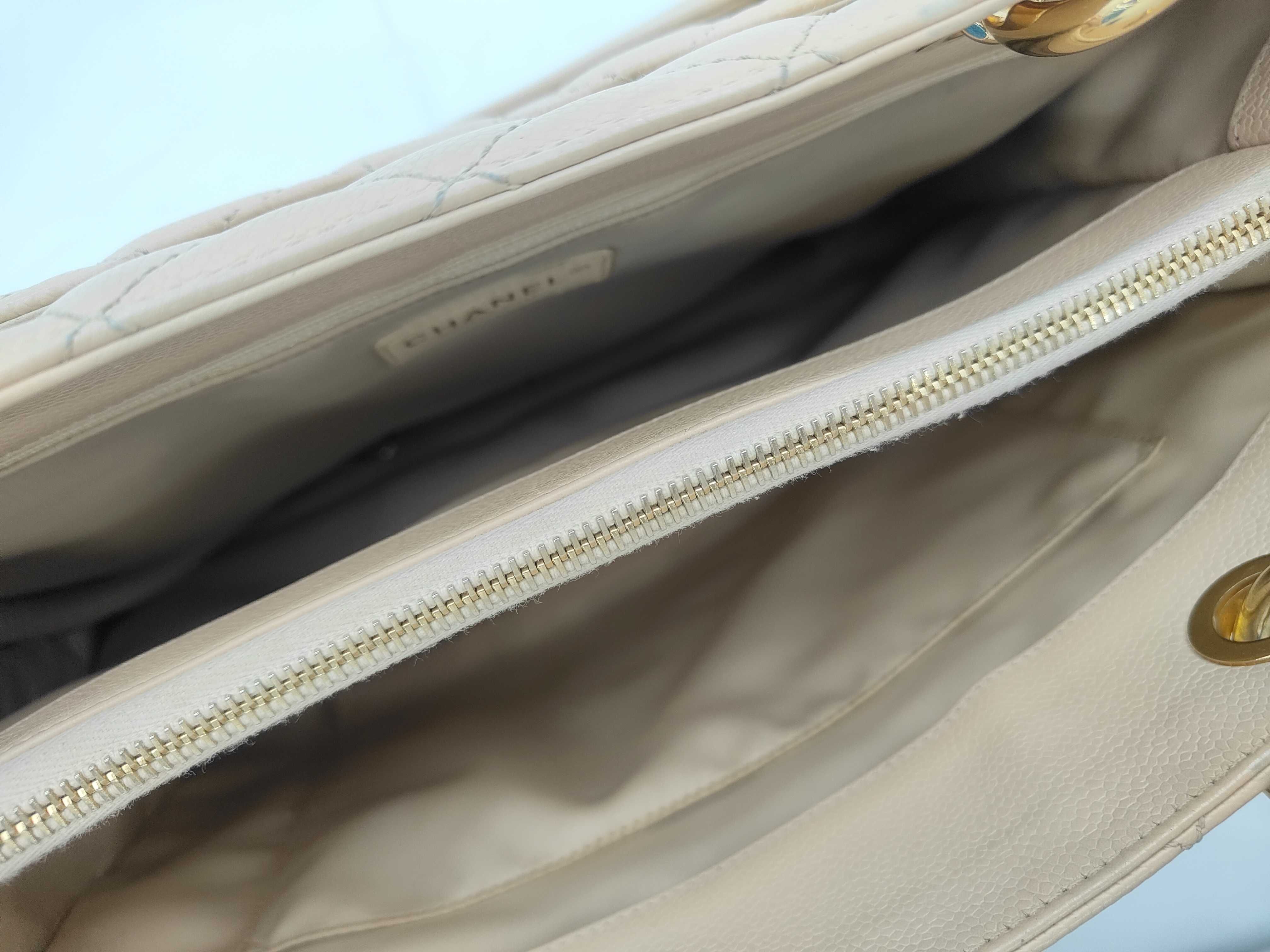 Caviar Skin Chain Tote Bag (Beige) — view 8
