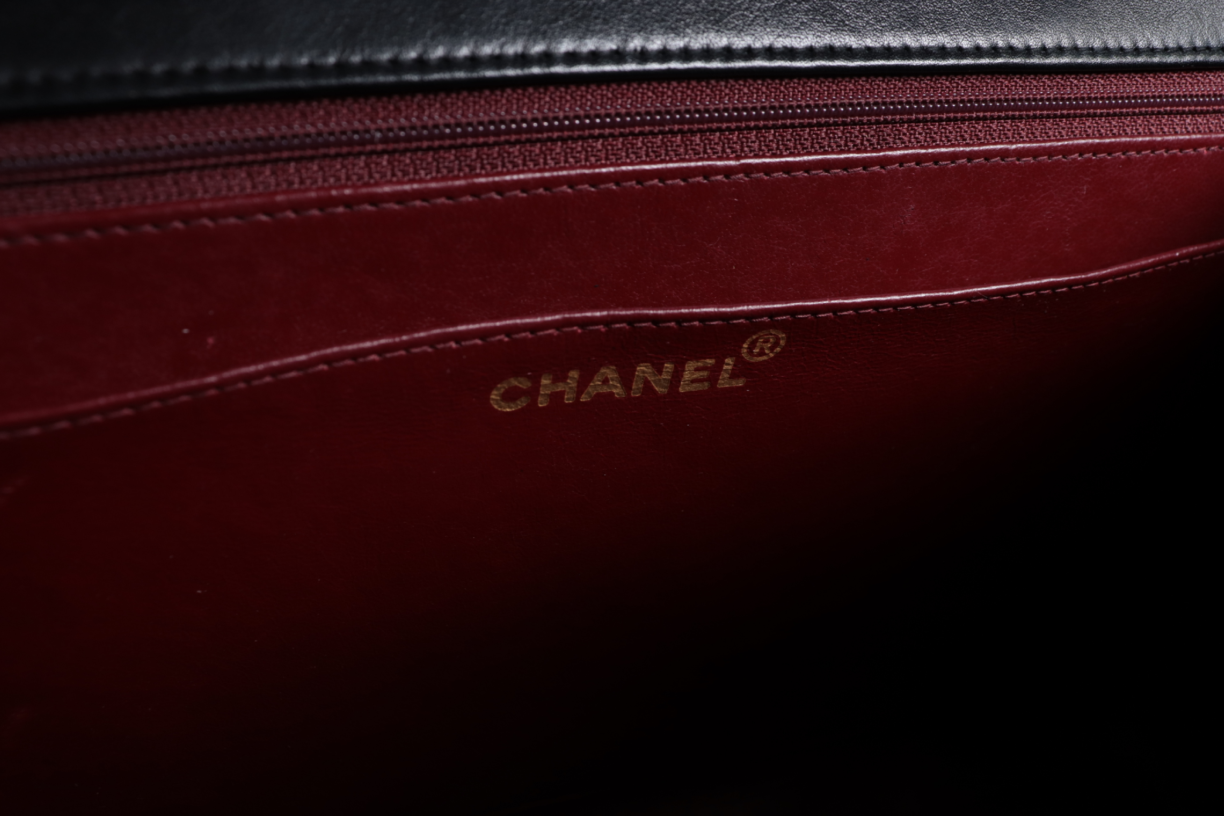 Large Mat Lamb Chain Shoulder Bag (Series 2) — view 8