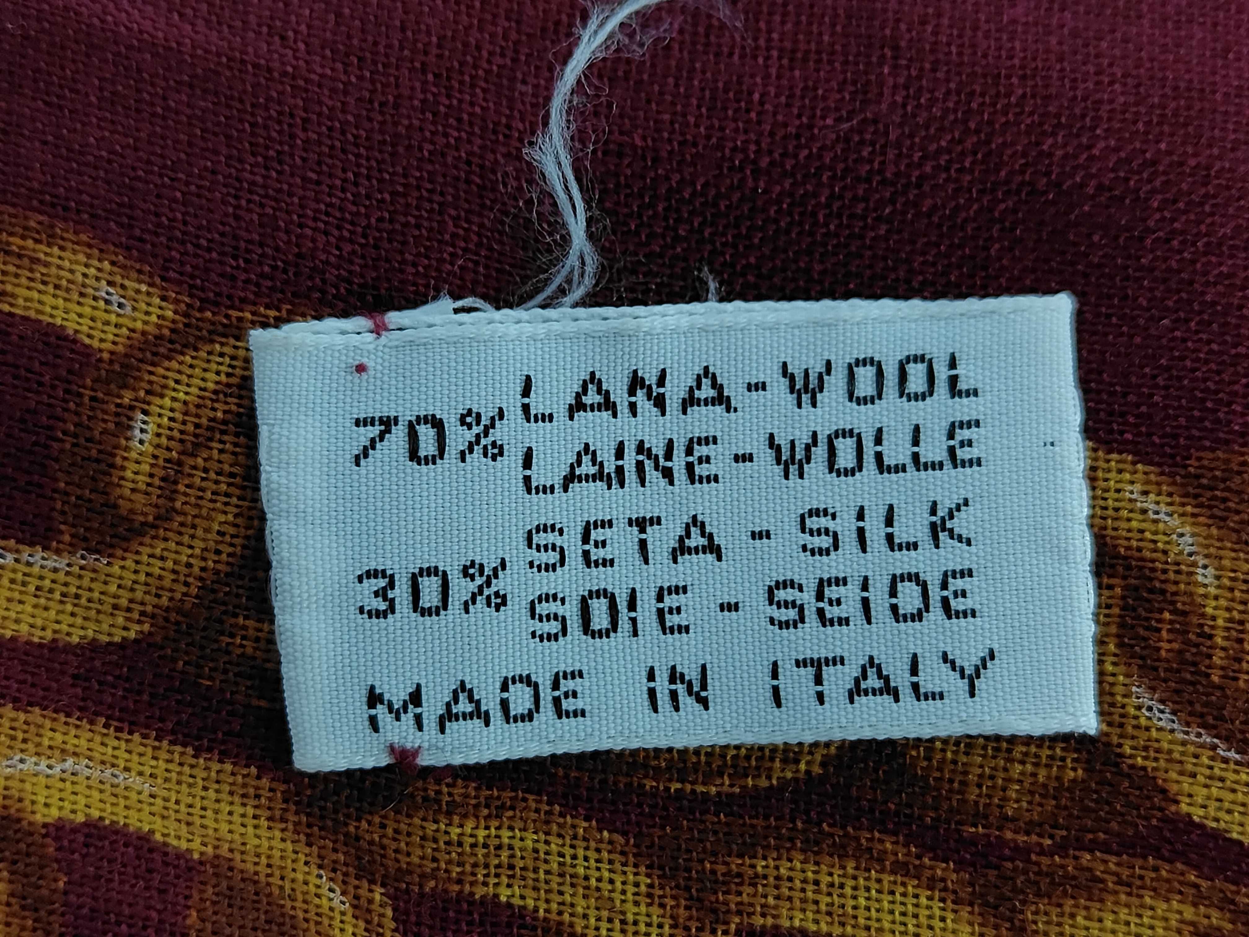 scarf (no tag) and other accessories — view 5