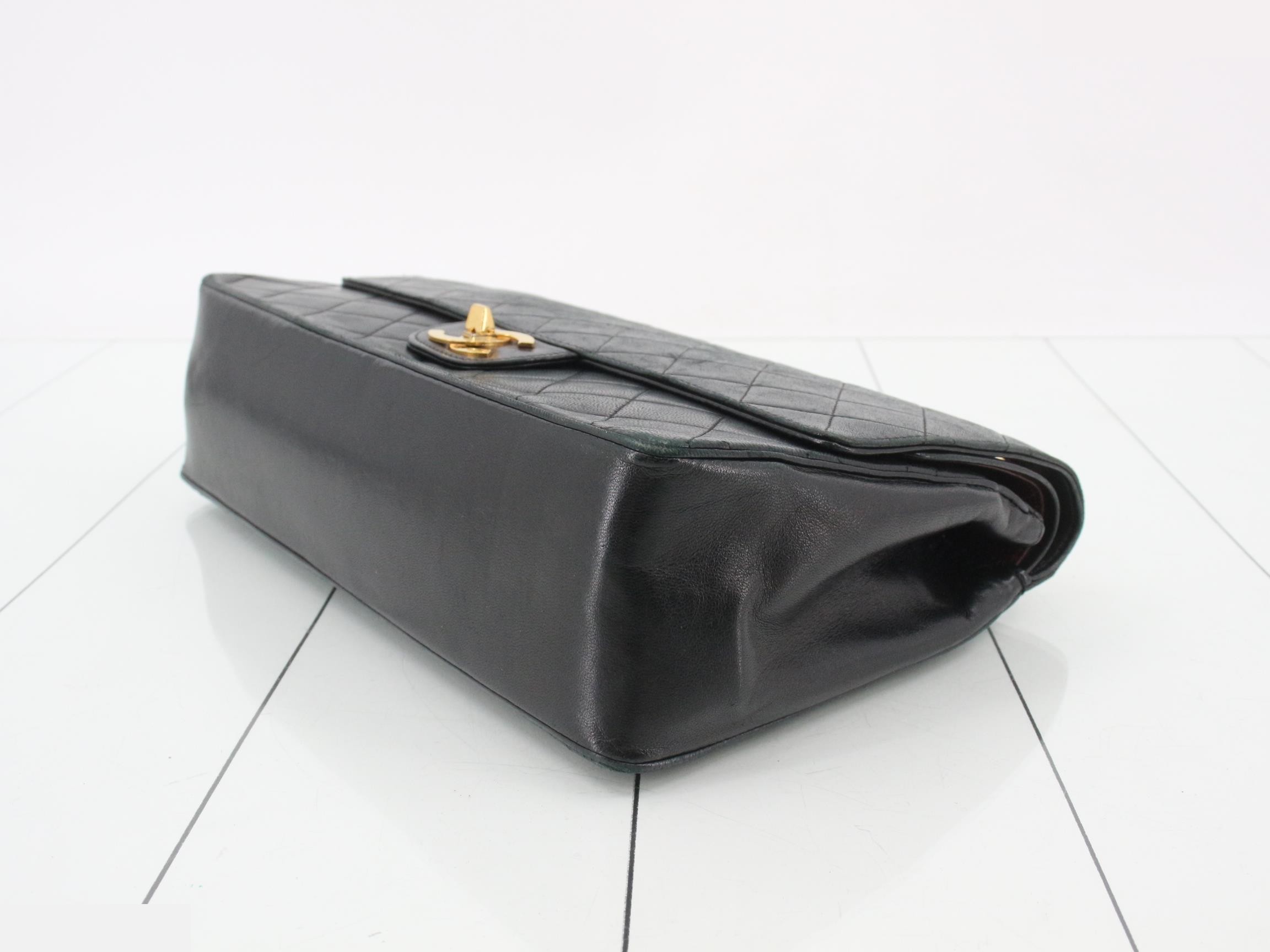 Matelassé chain bag — view 6